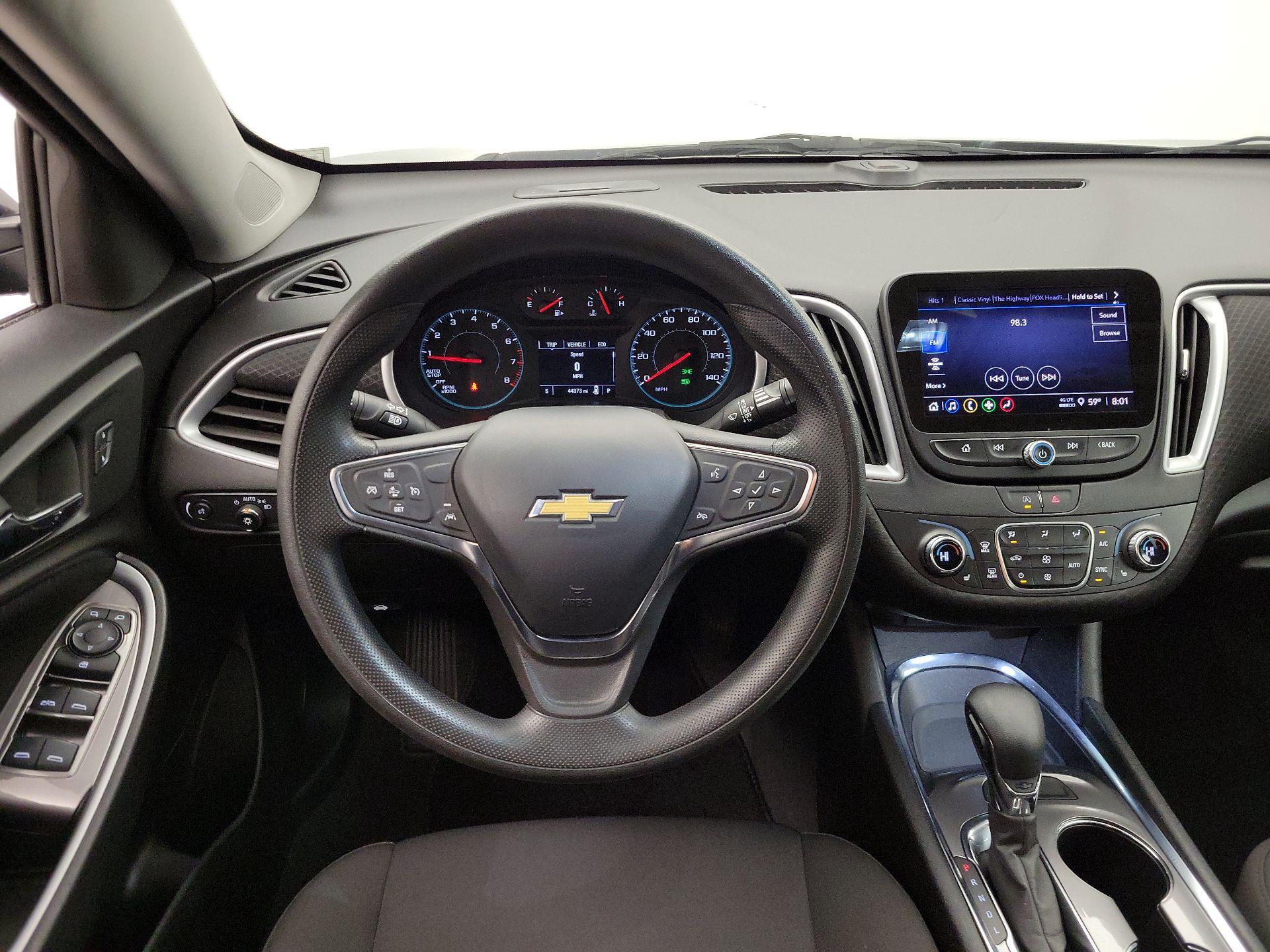 Thumbnail: 2023 Chevrolet Malibu - 10