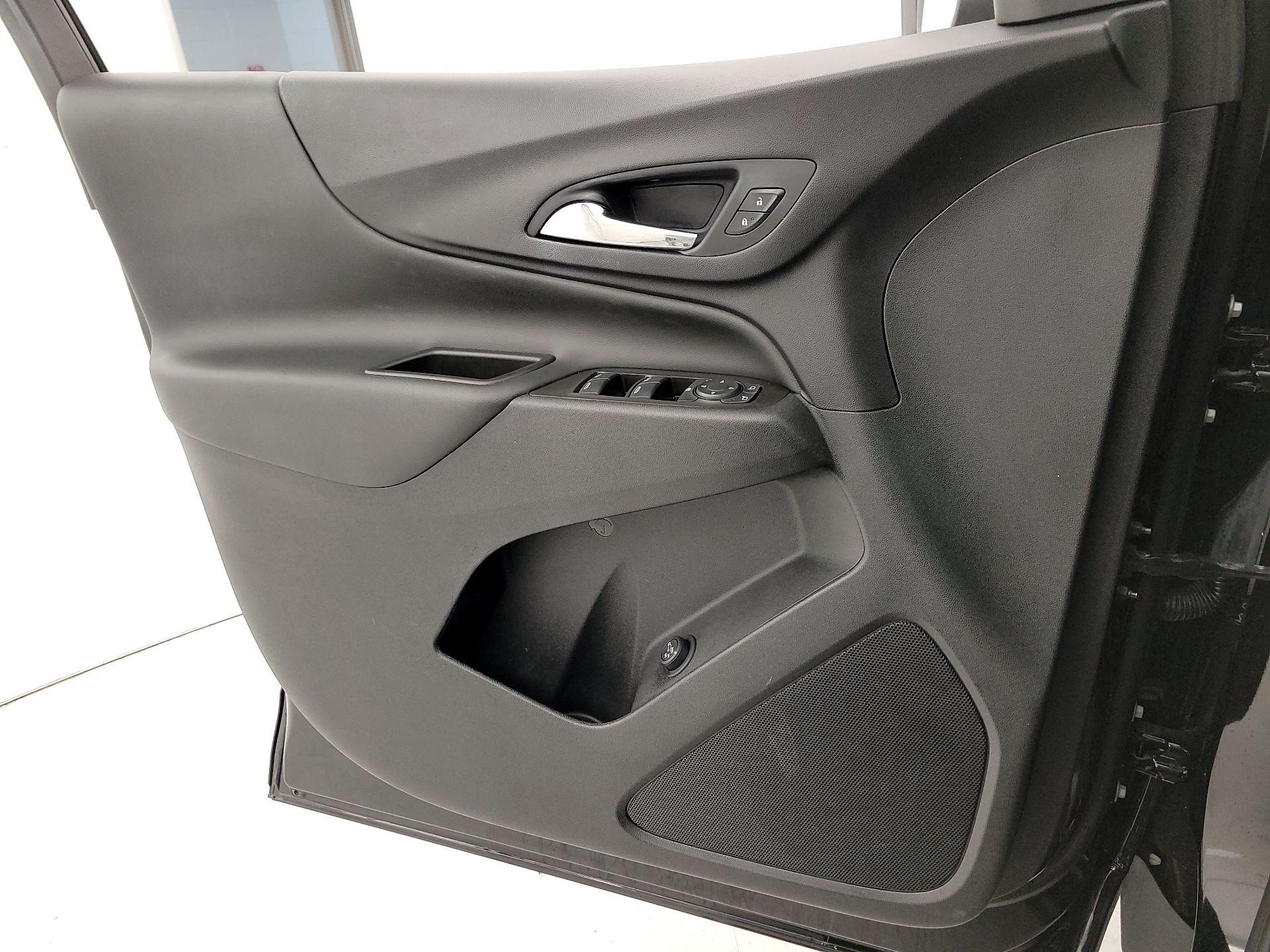 Thumbnail: 2021 Chevrolet Equinox - 12