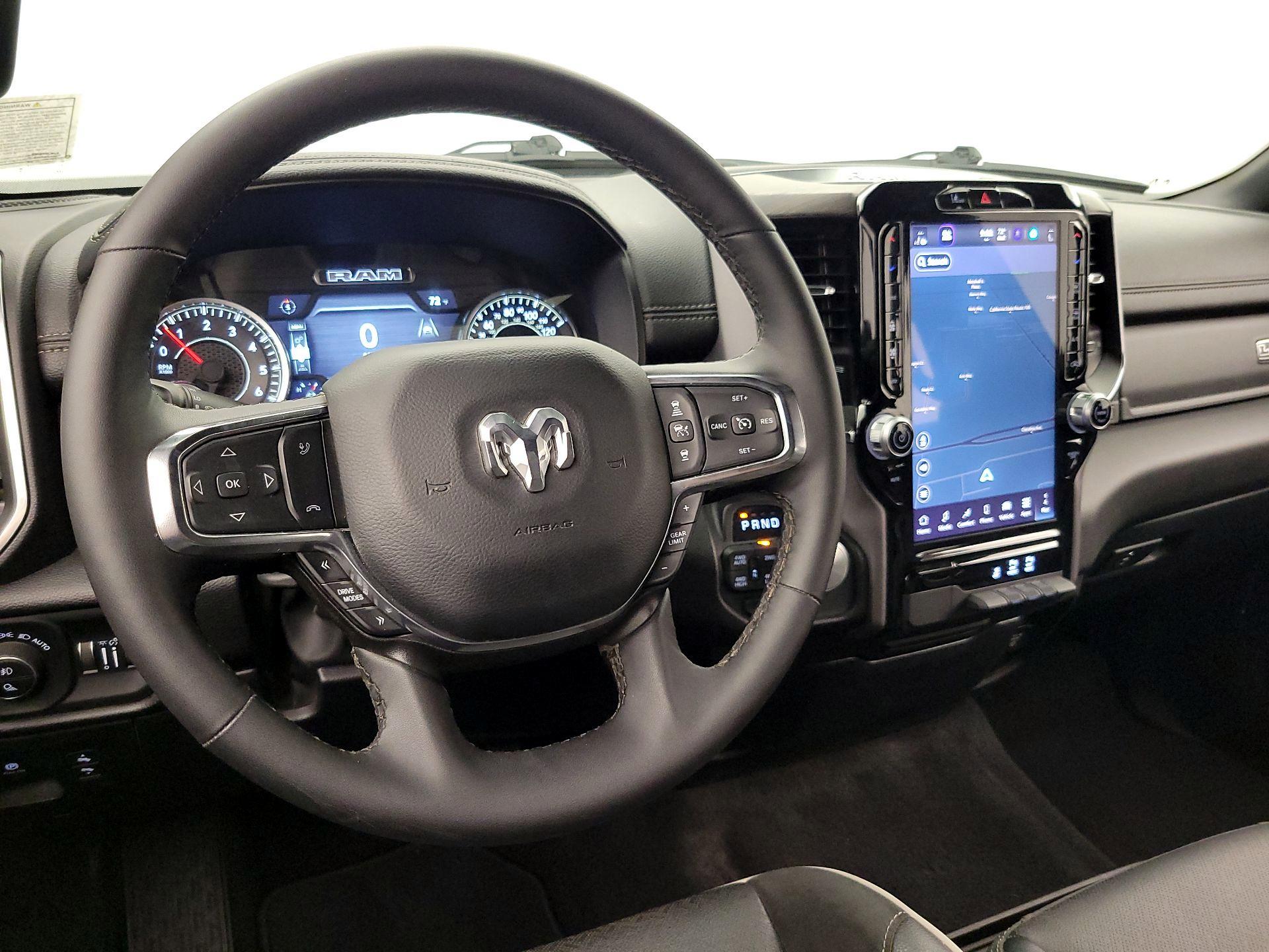 Thumbnail: 2025 RAM 1500 - 9