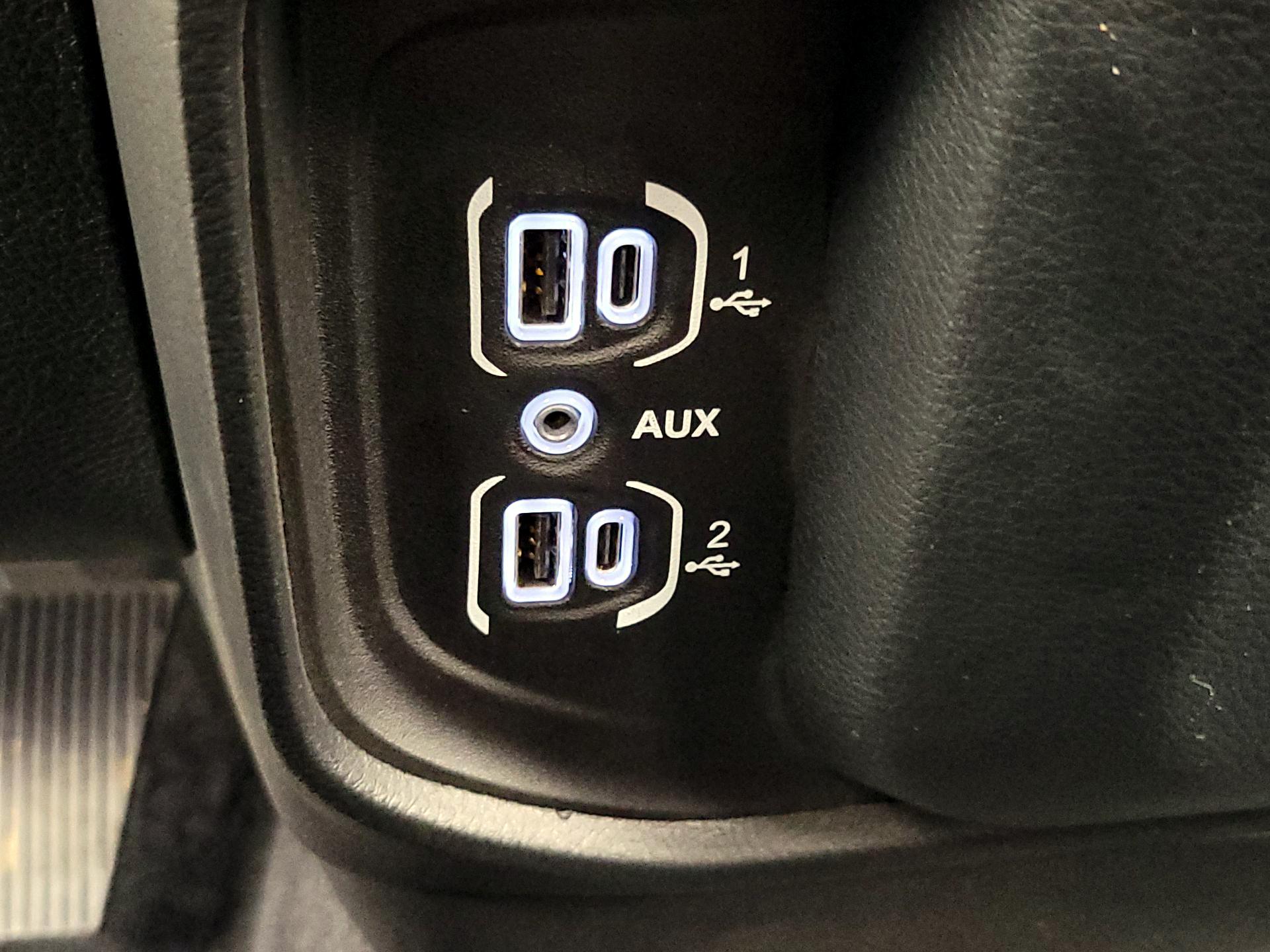 Thumbnail: 2025 RAM 1500 - 19