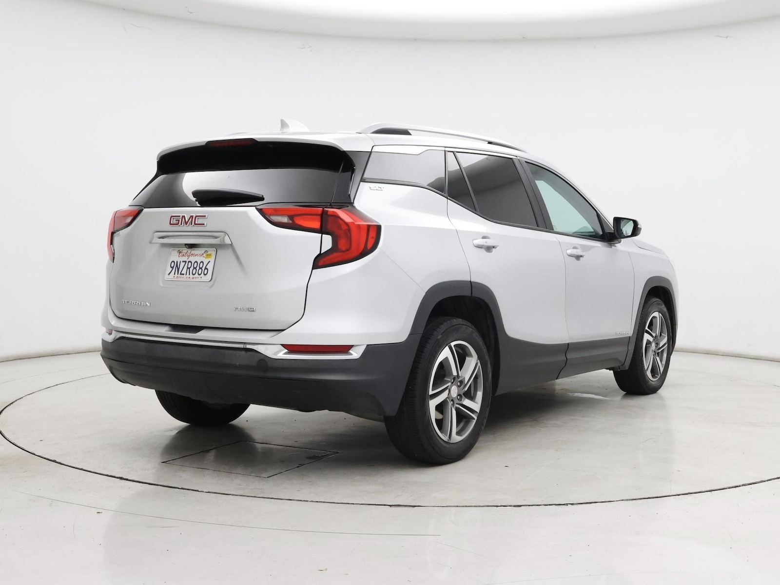 2020 GMC Terrain SLT - Photo 9
