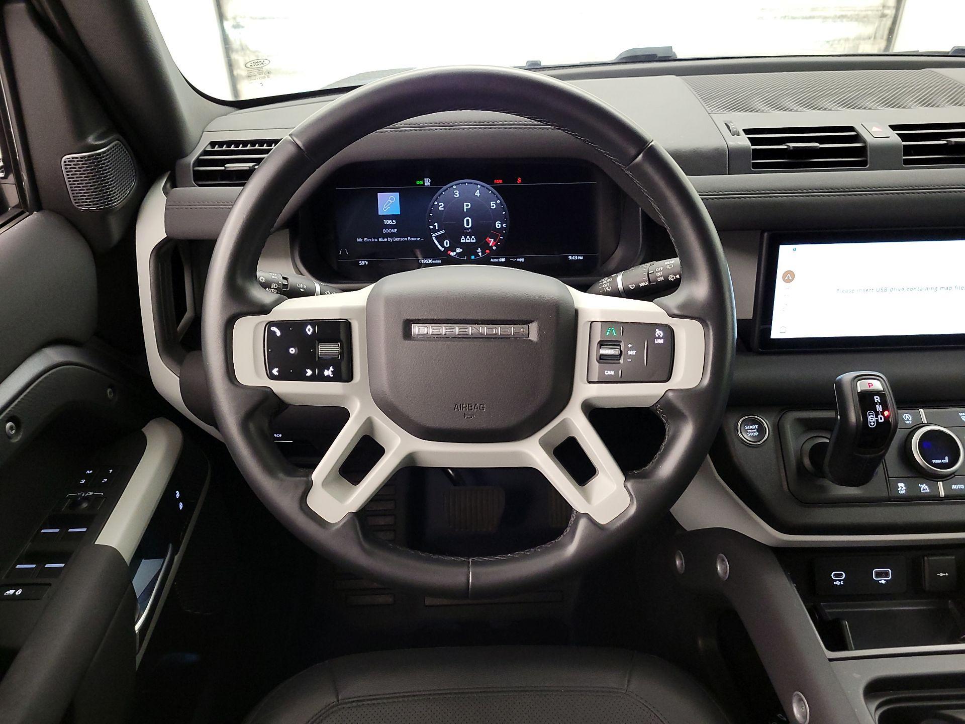 Thumbnail: 2023 Land Rover Defender - 10