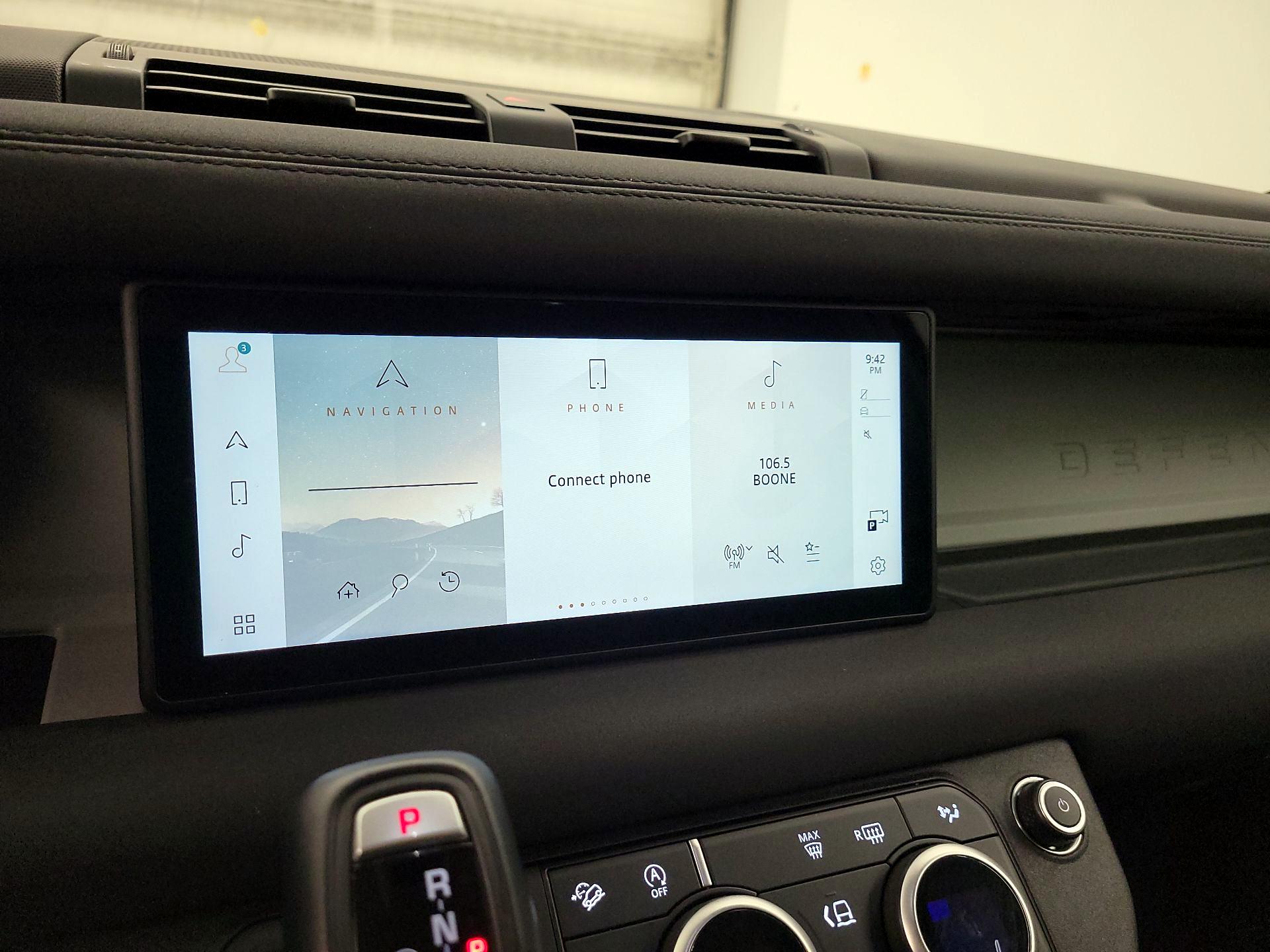 Thumbnail: 2023 Land Rover Defender - 15