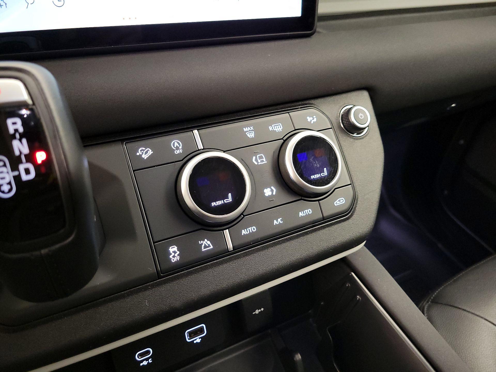 Thumbnail: 2023 Land Rover Defender - 16