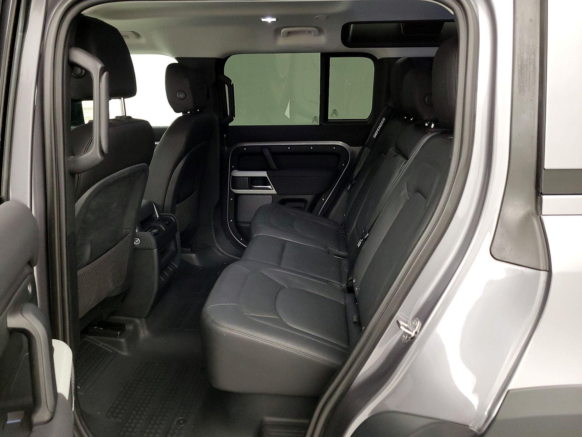 Thumbnail: 2023 Land Rover Defender - 19