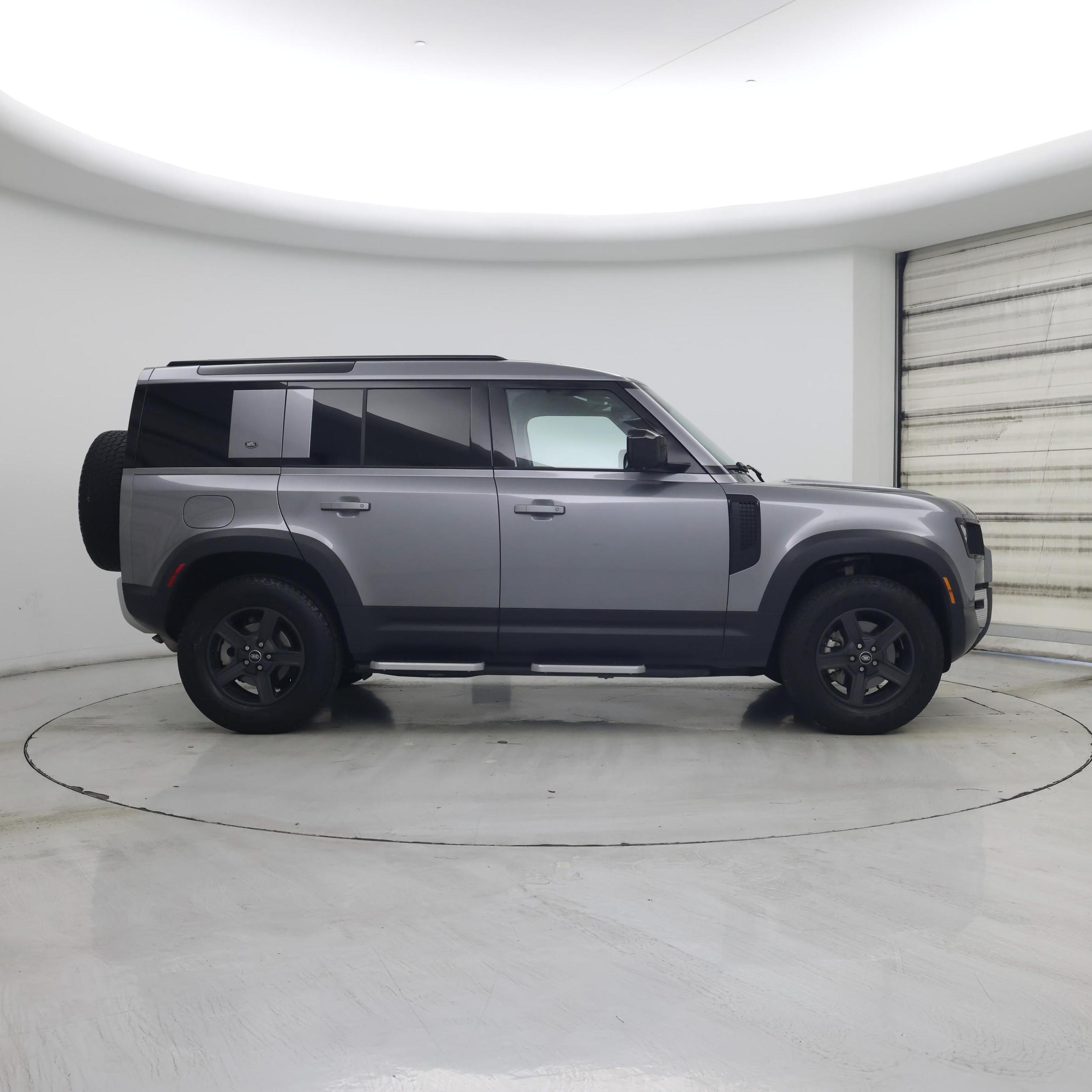 Thumbnail: 2023 Land Rover Defender - 7