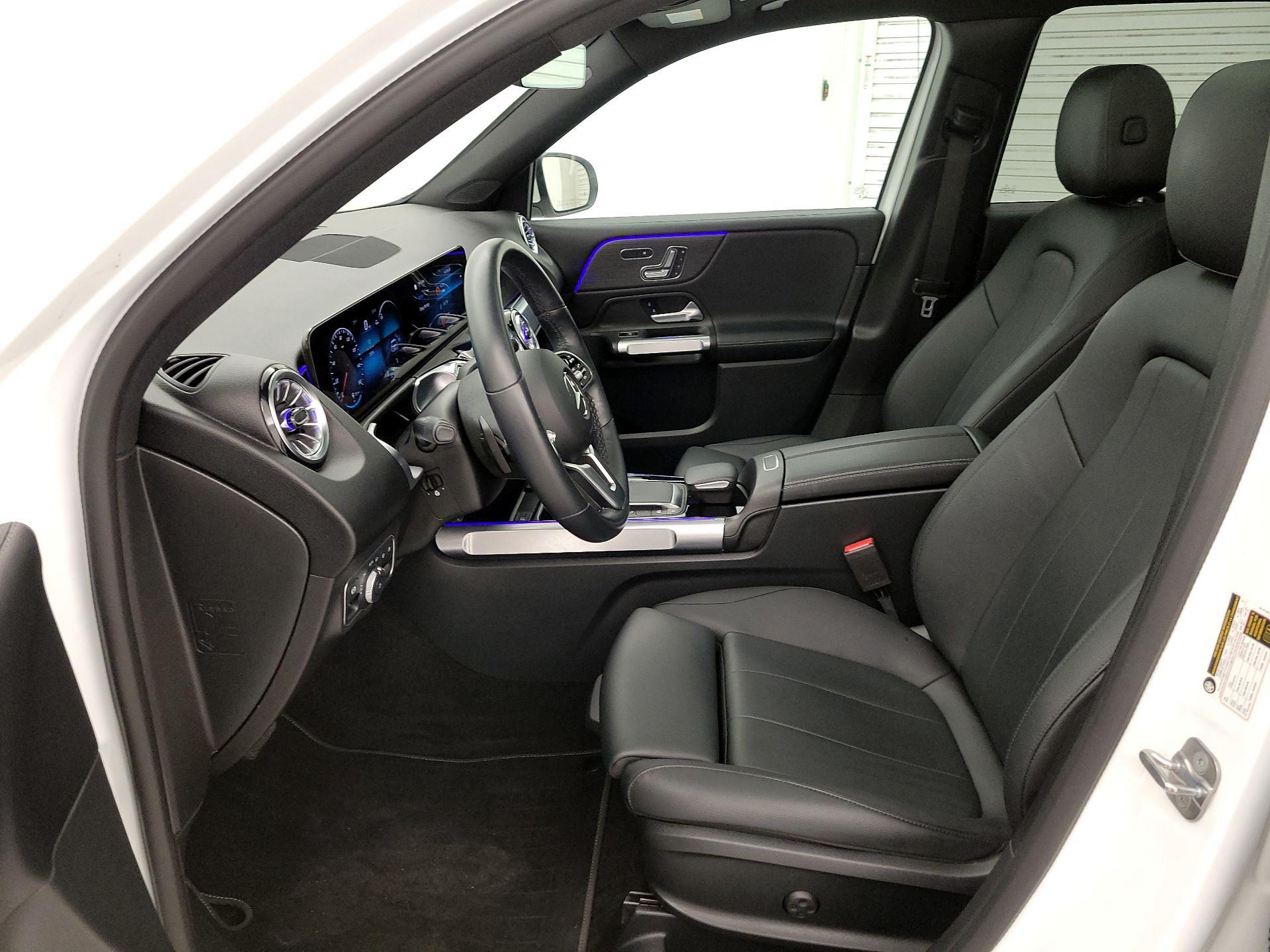 Thumbnail: 2023 Mercedes-Benz GLB - 11