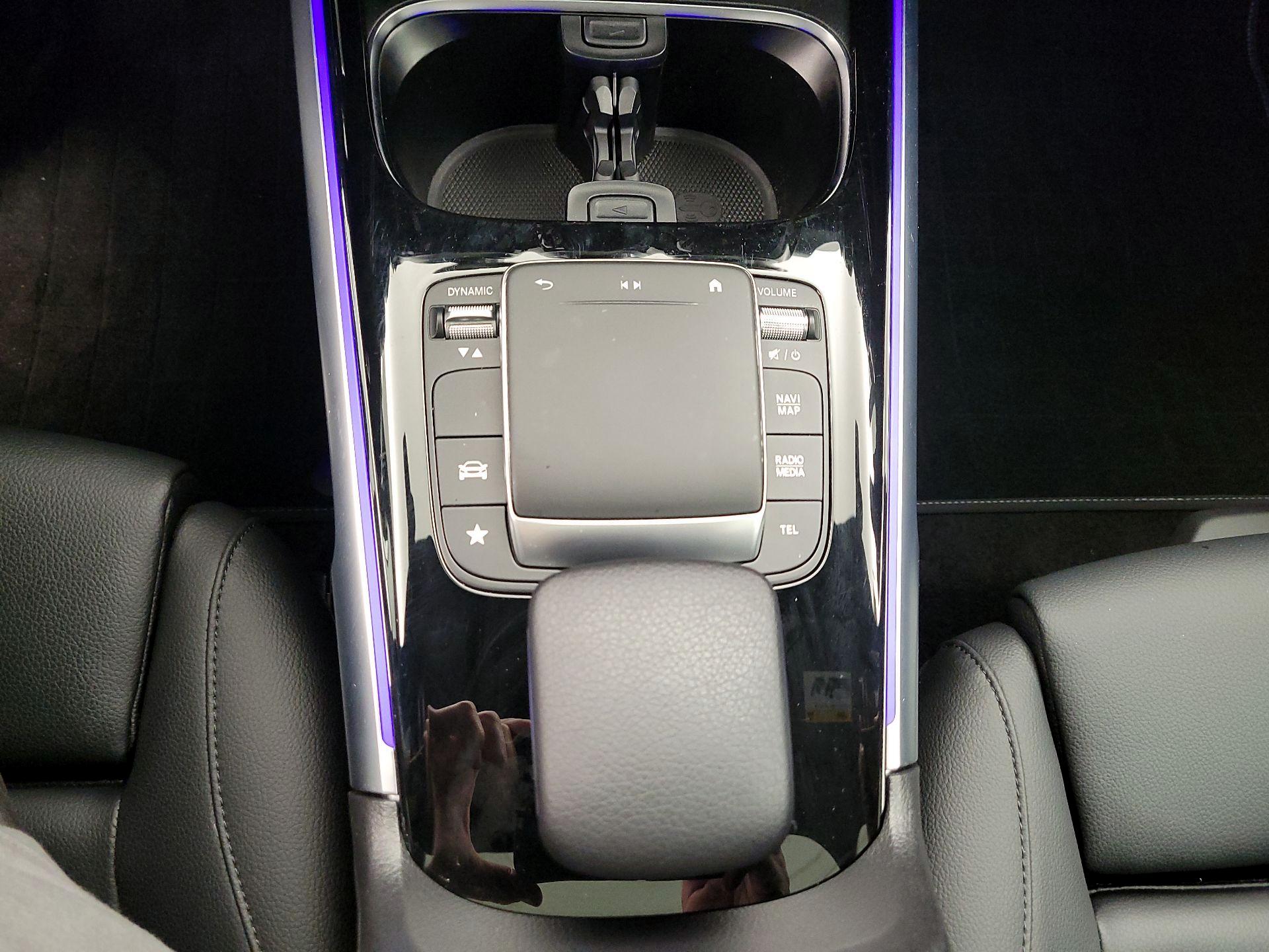 Thumbnail: 2023 Mercedes-Benz GLB - 17