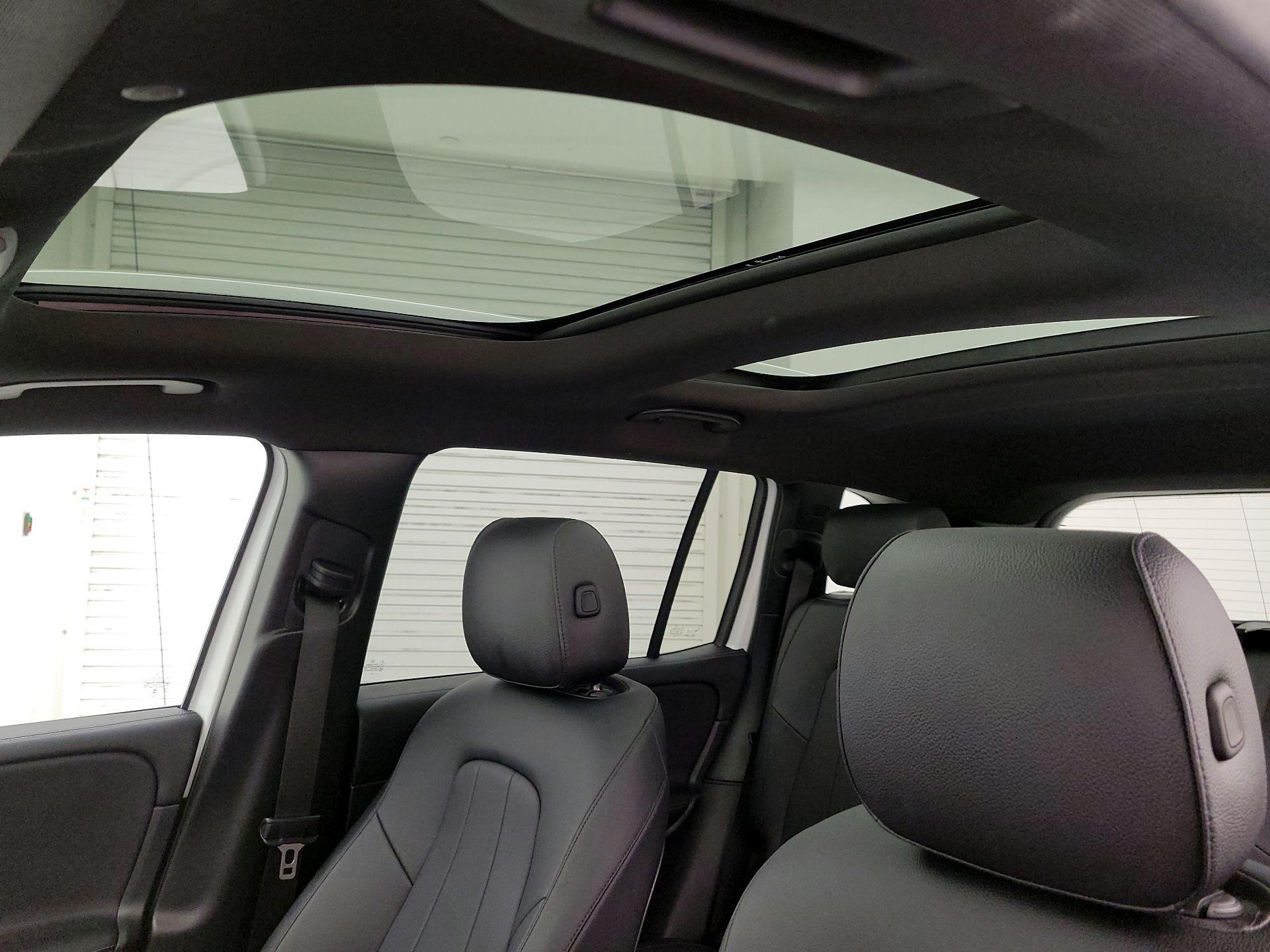 Thumbnail: 2023 Mercedes-Benz GLB - 19