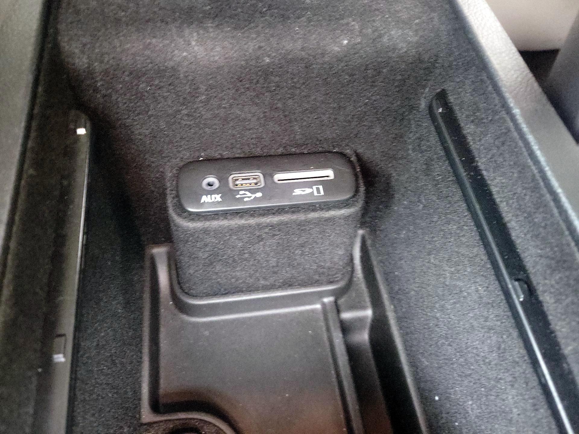 Thumbnail: 2016 Chrysler 300 - 19