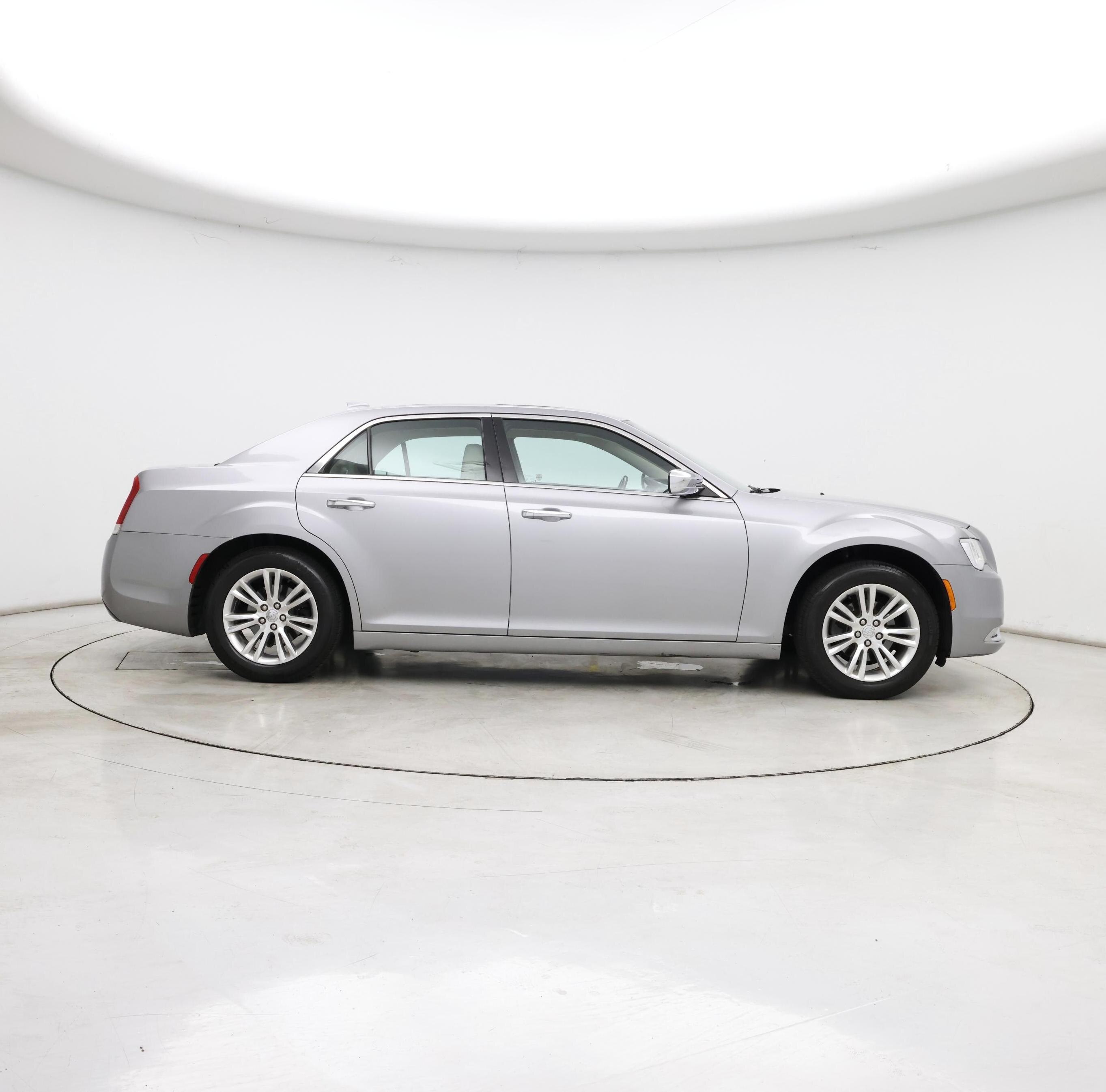 Thumbnail: 2016 Chrysler 300 - 7