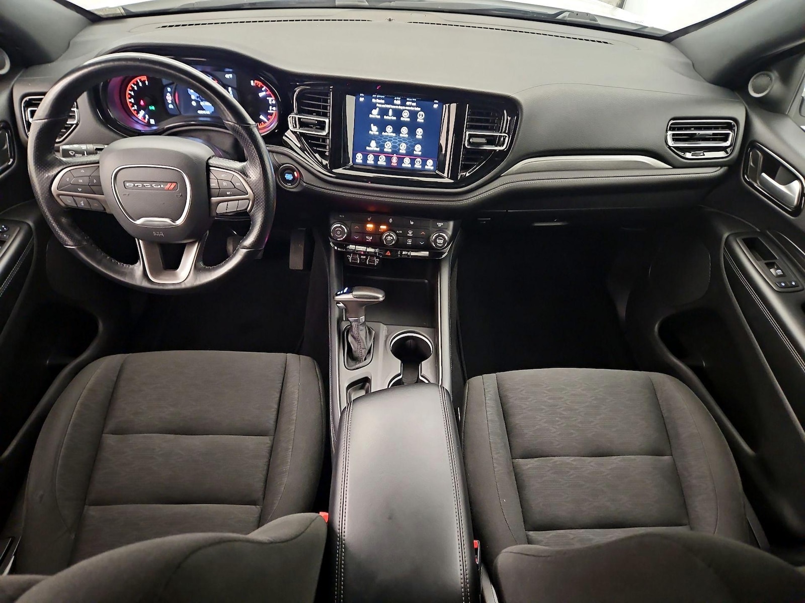 2024 Dodge Durango SXT - Photo 10