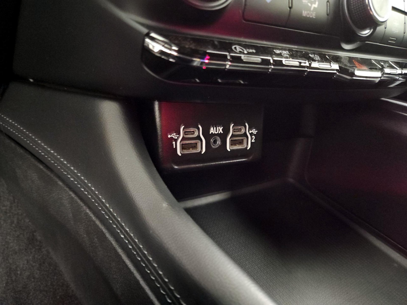 2024 Dodge Durango SXT - Photo 19