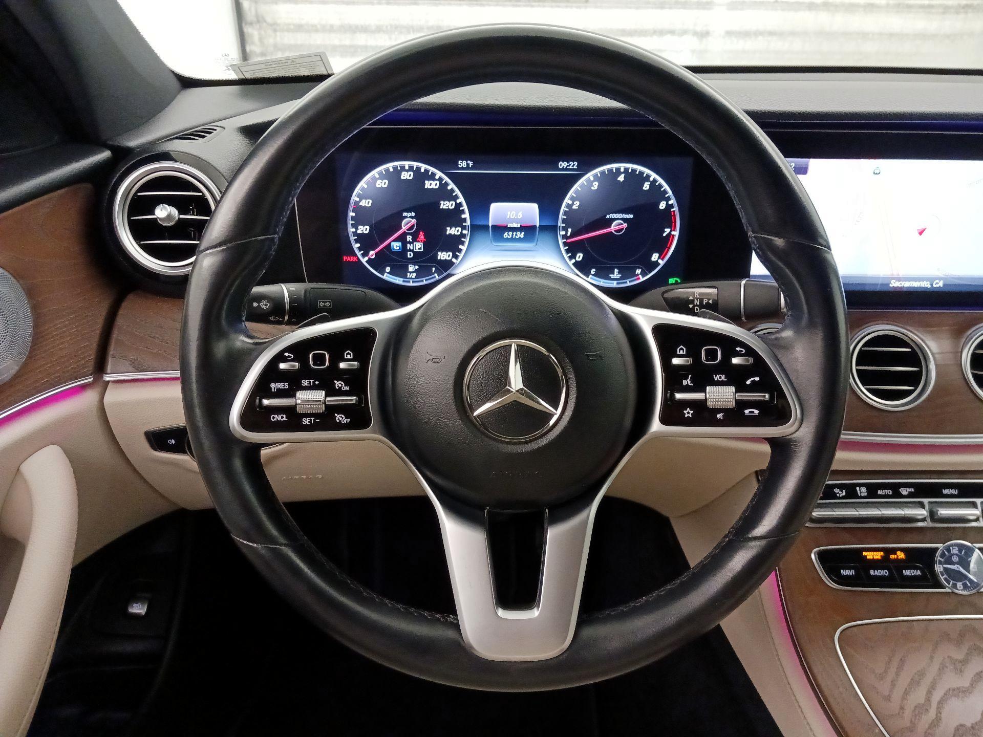 Thumbnail: 2019 Mercedes-Benz E-Class - 10