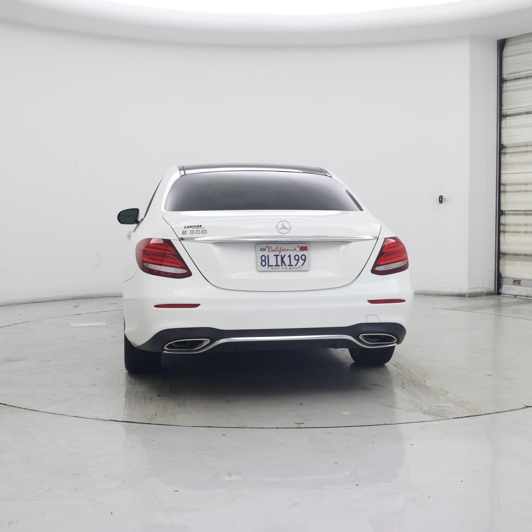 Thumbnail: 2019 Mercedes-Benz E-Class - 6