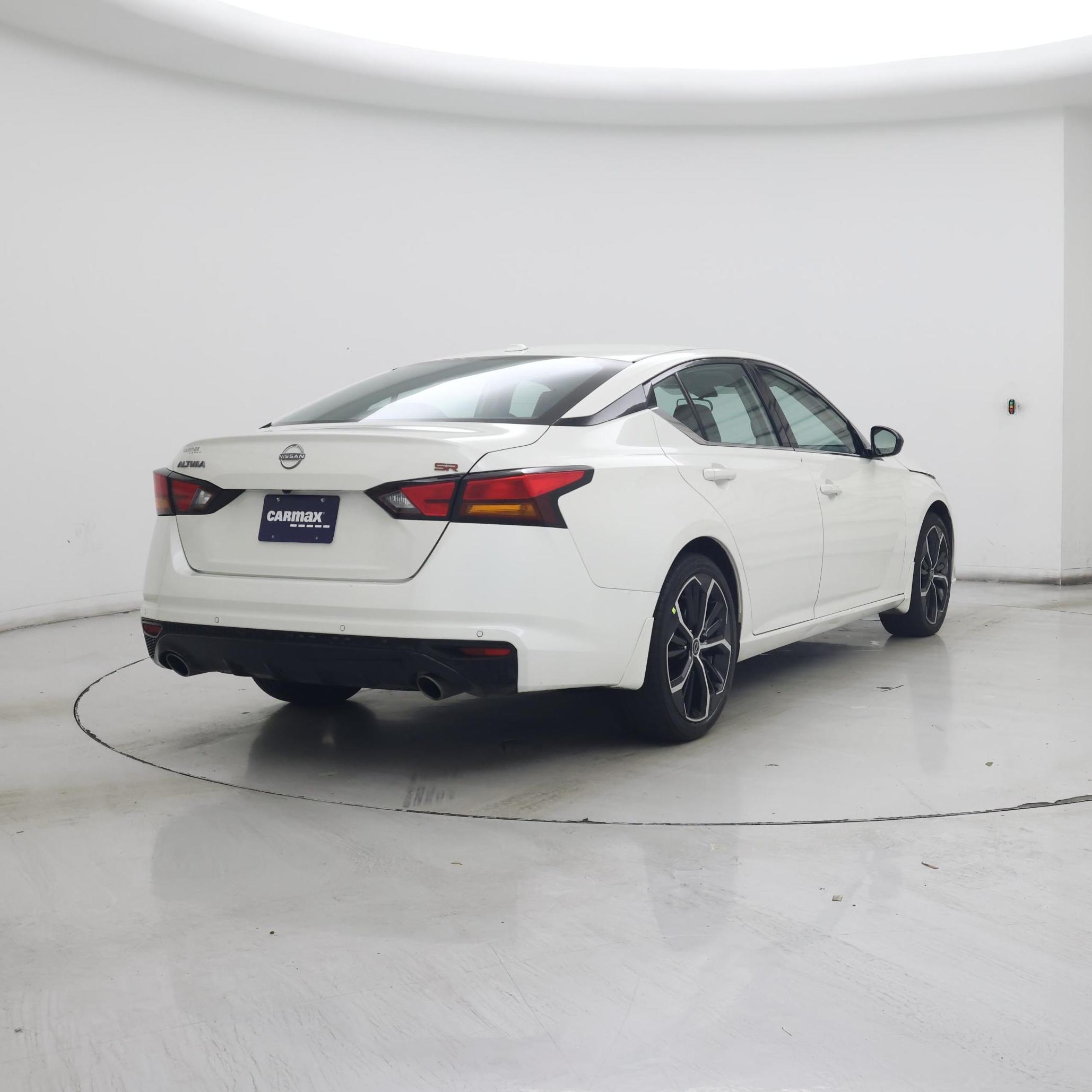 Thumbnail: 2025 Nissan Altima - 8