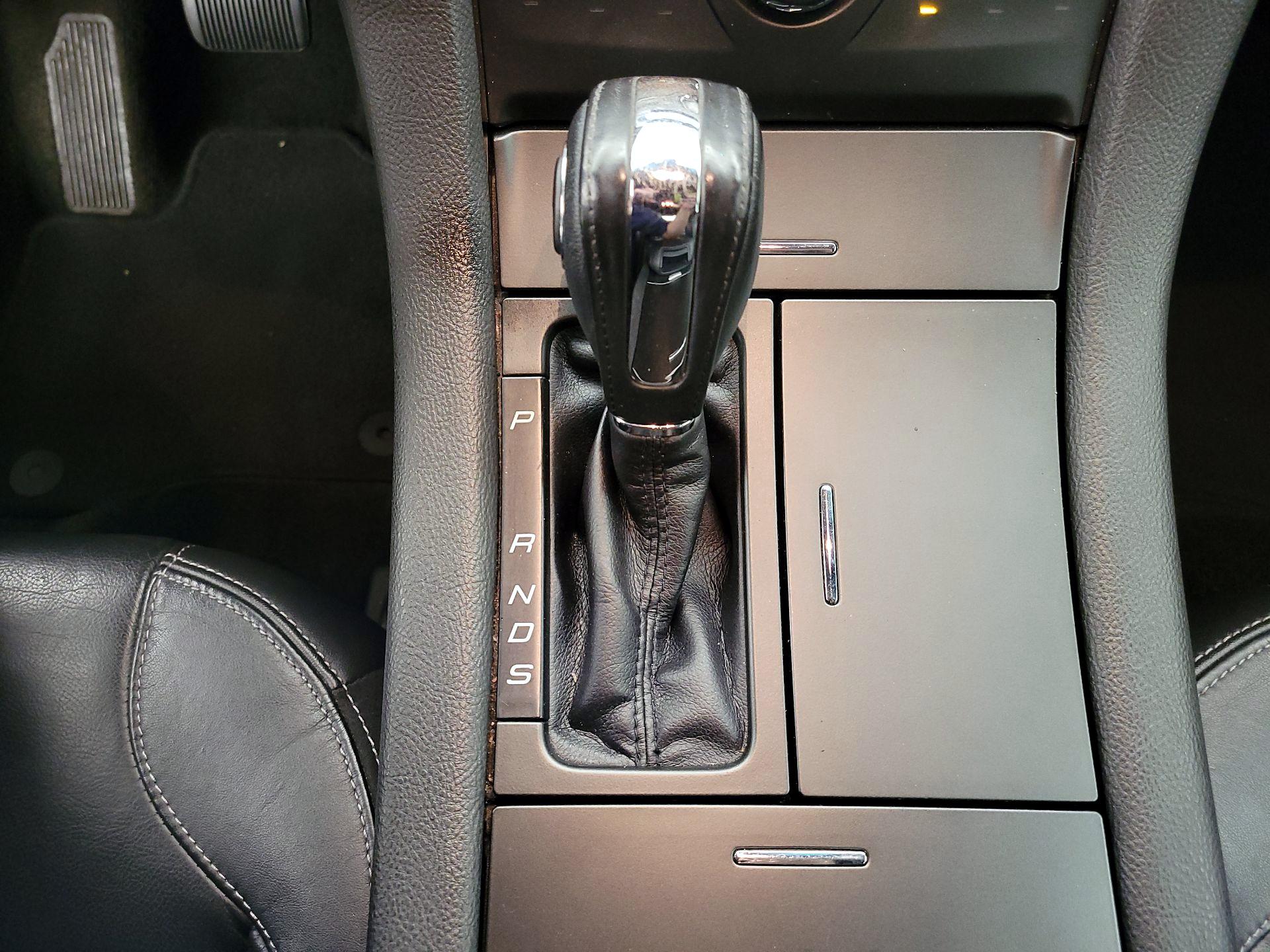 Thumbnail: 2016 Ford Taurus - 17