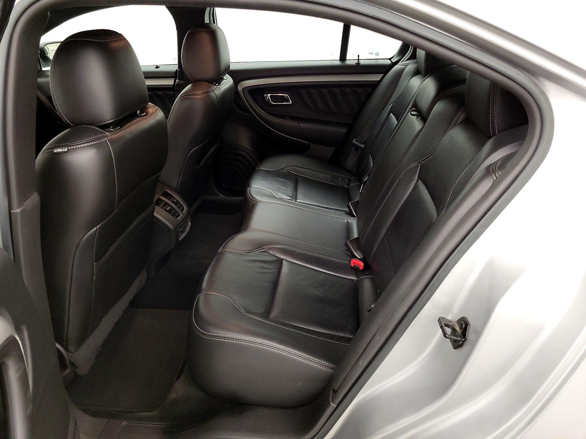 Thumbnail: 2016 Ford Taurus - 19