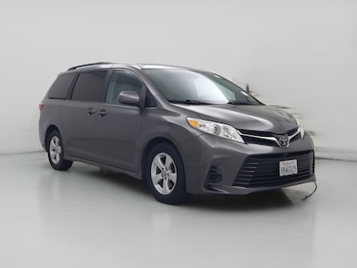 2018 Toyota Sienna LE