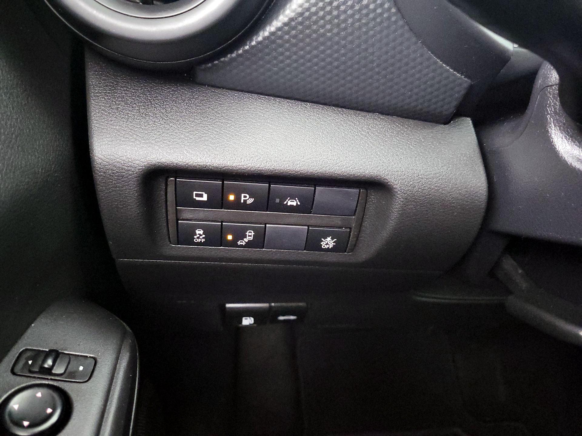 Thumbnail: 2021 Nissan Kicks - 13