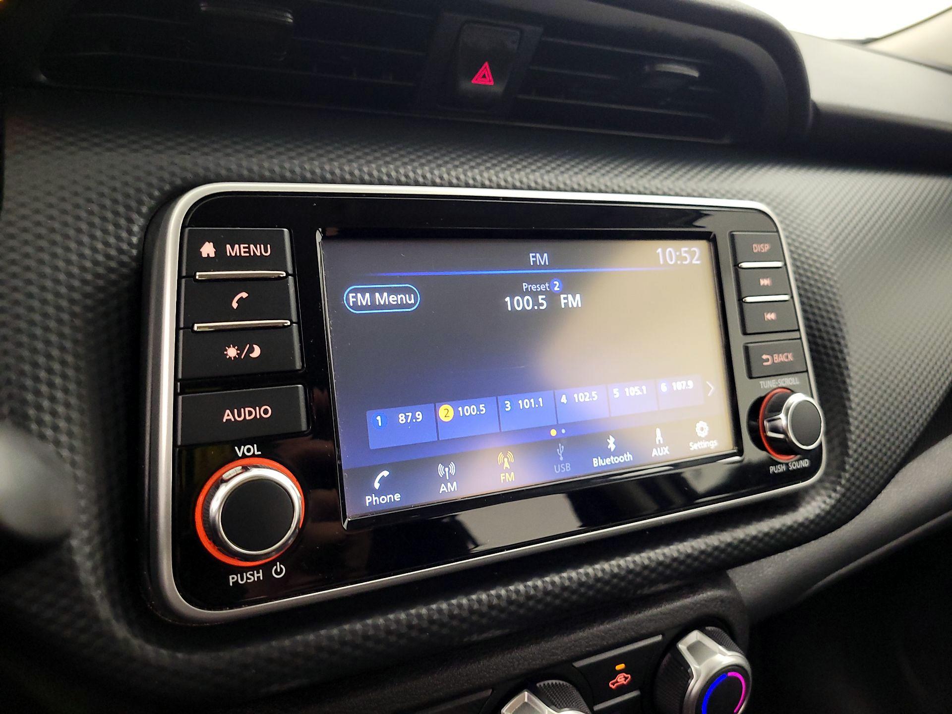 Thumbnail: 2021 Nissan Kicks - 15