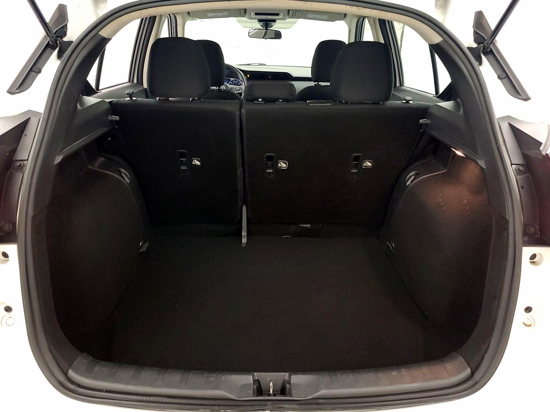 Thumbnail: 2021 Nissan Kicks - 20