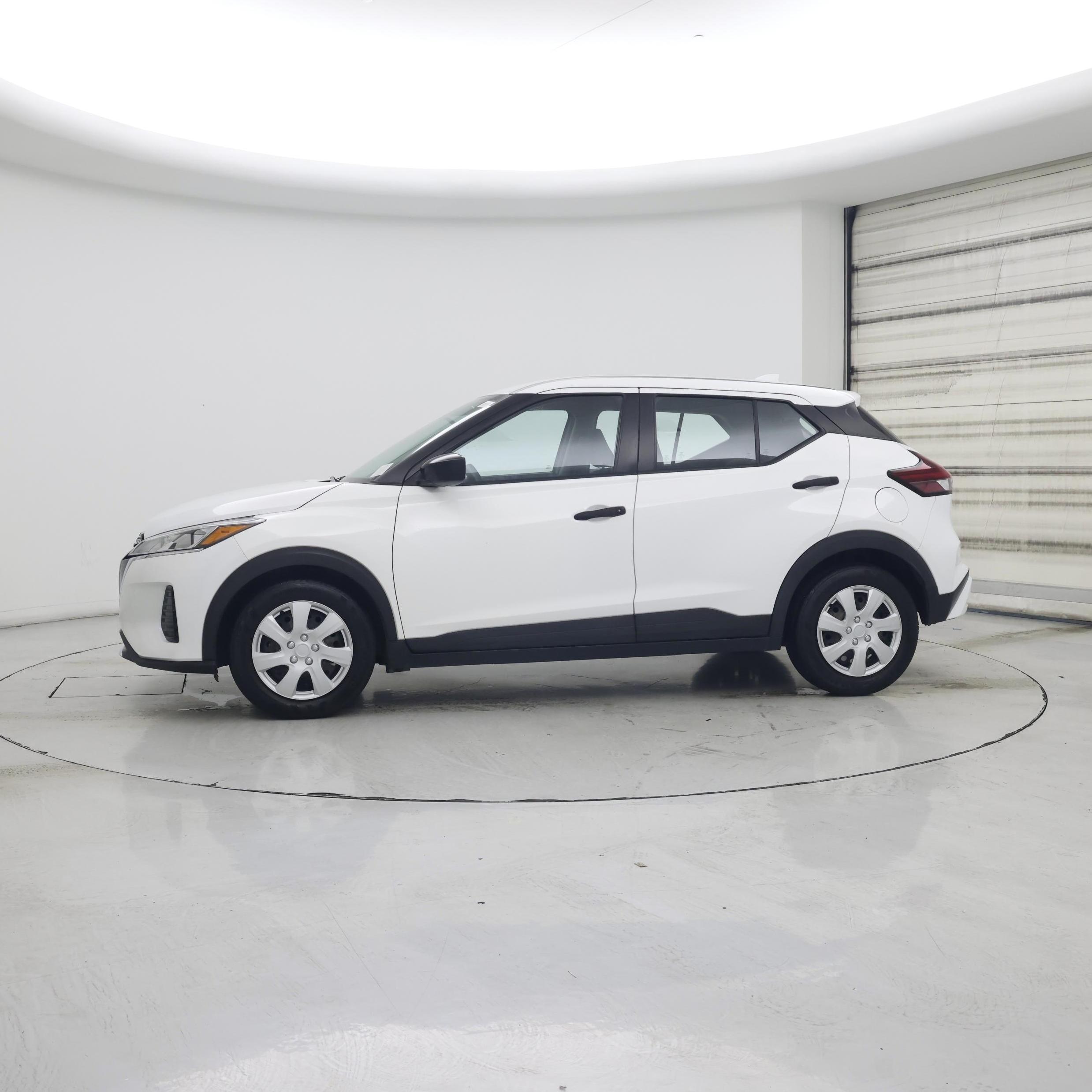 Thumbnail: 2021 Nissan Kicks - 3