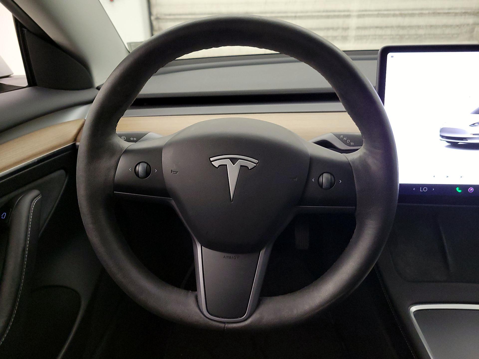 Thumbnail: 2023 Tesla Model 3 - 10