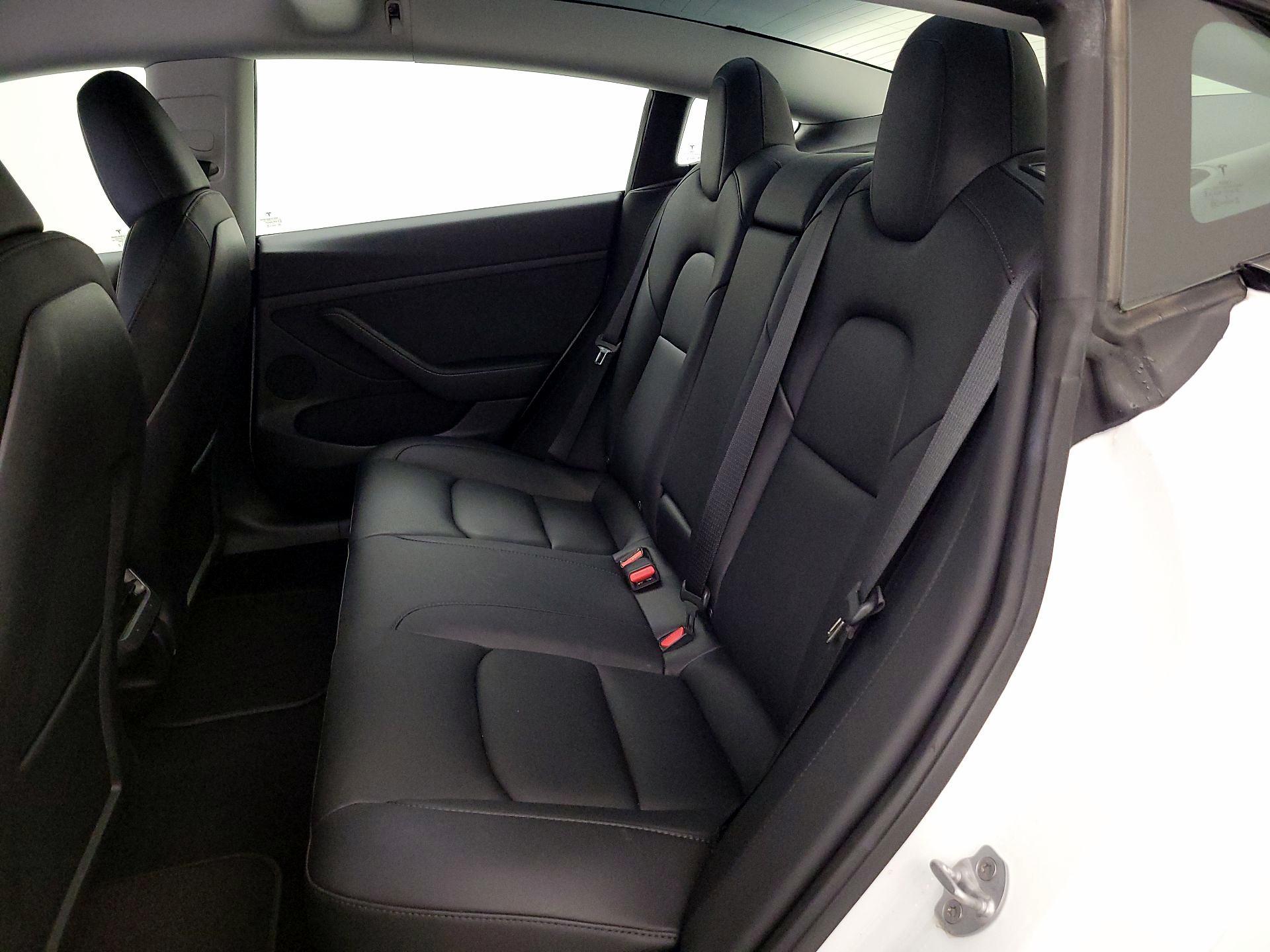 Thumbnail: 2023 Tesla Model 3 - 18