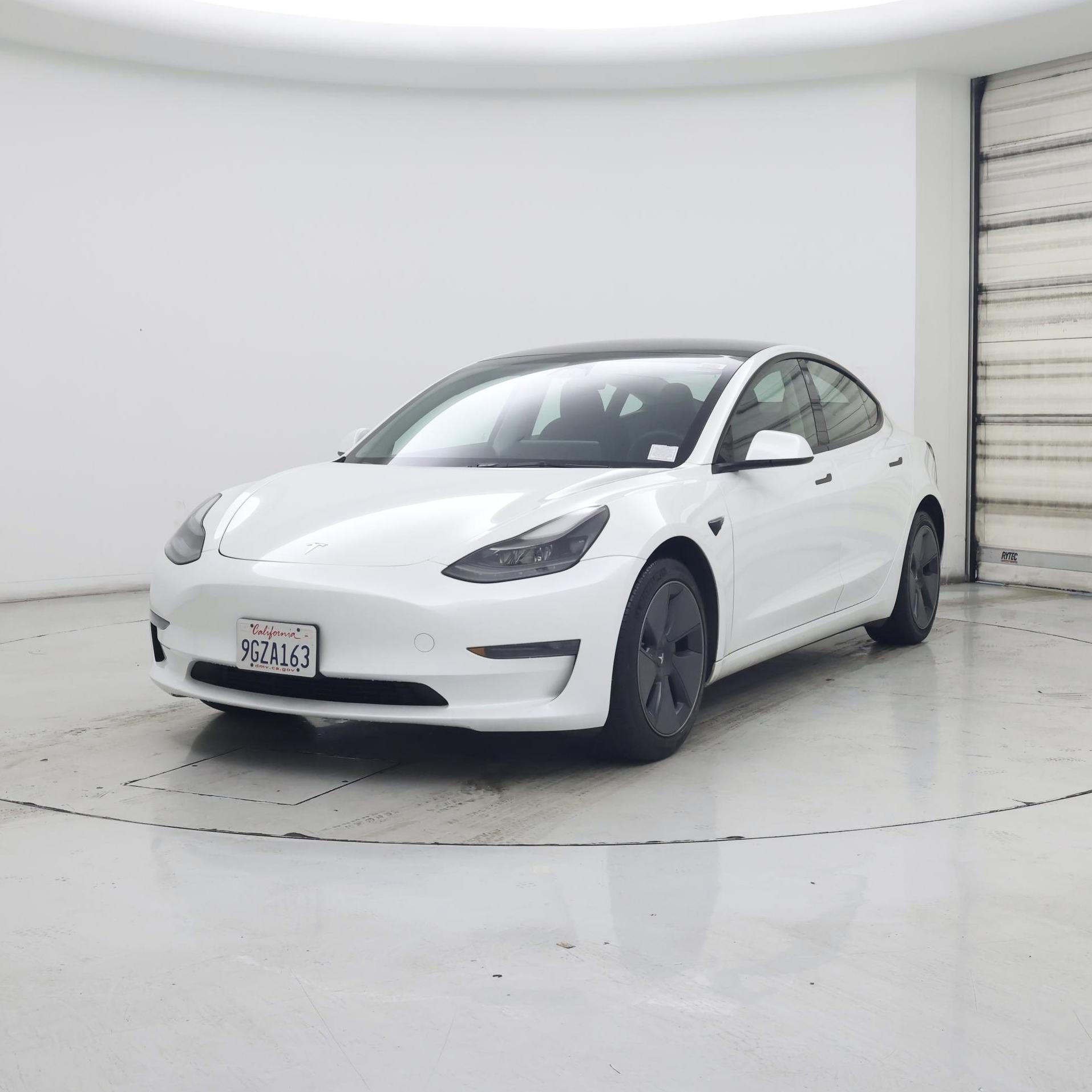 Thumbnail: 2023 Tesla Model 3 - 4
