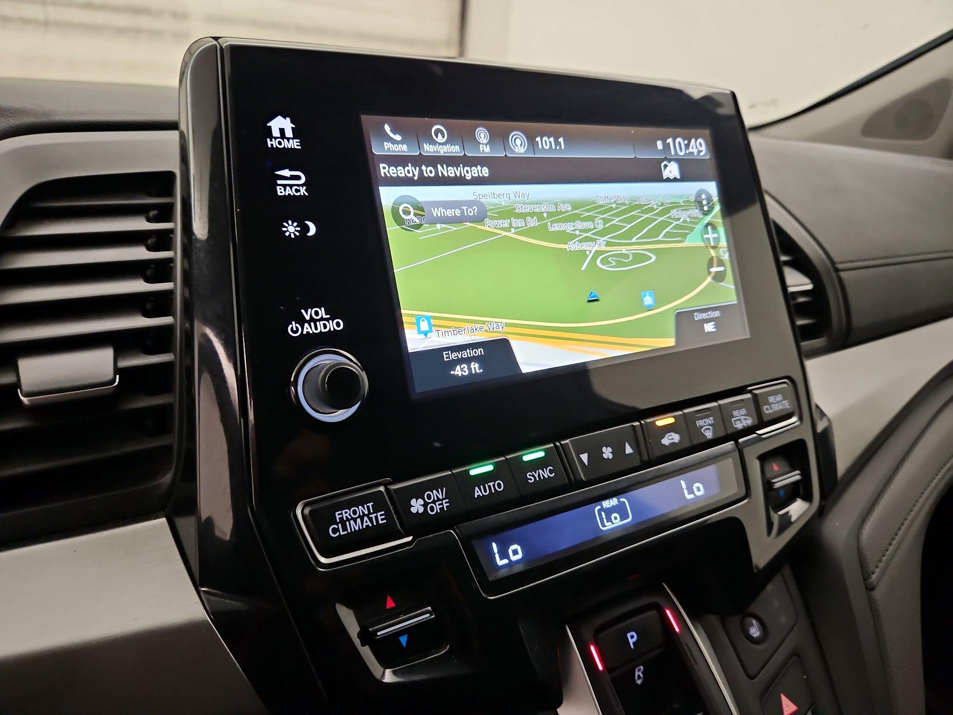 Thumbnail: 2018 Honda Odyssey - 14