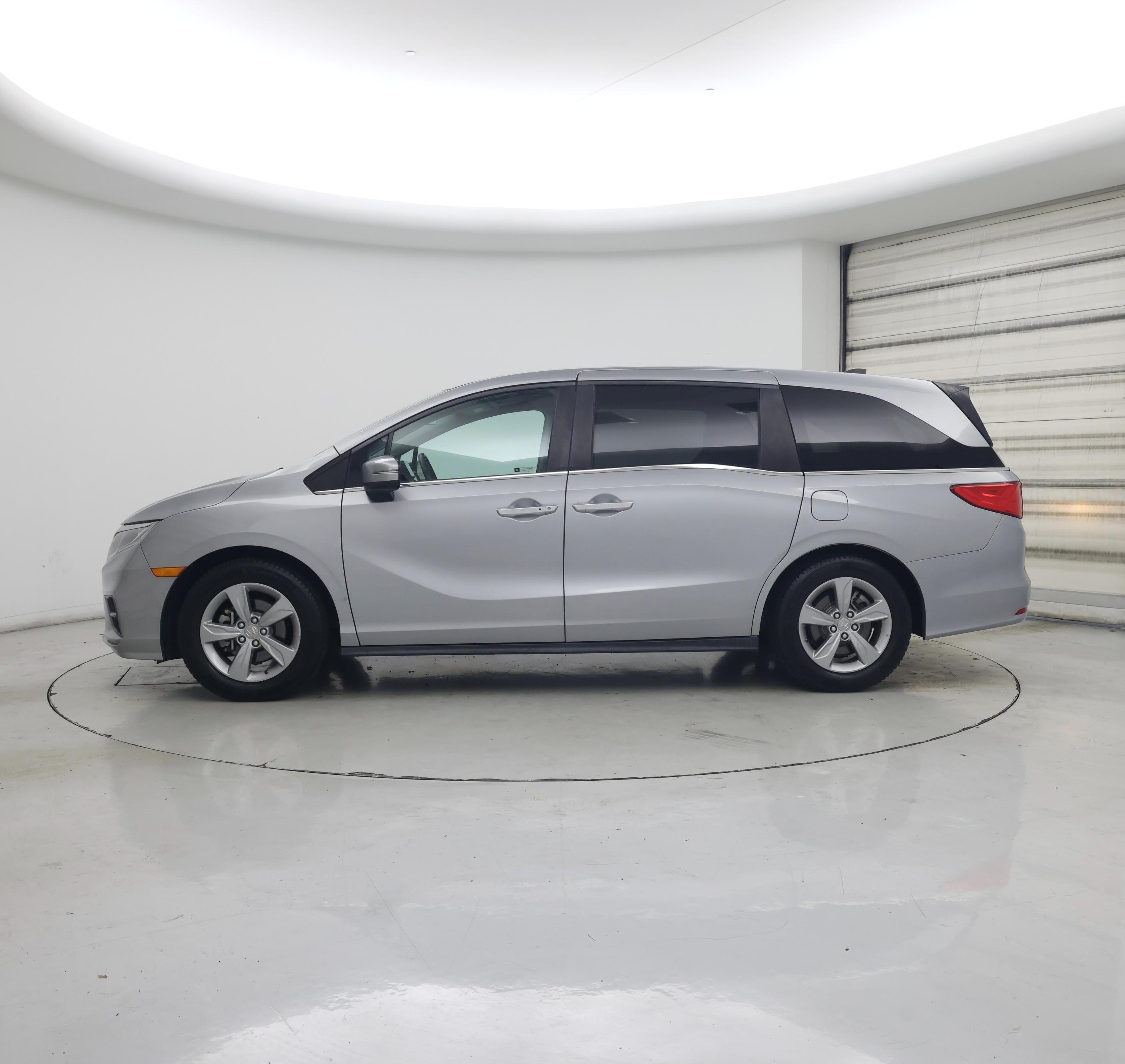 Thumbnail: 2018 Honda Odyssey - 3