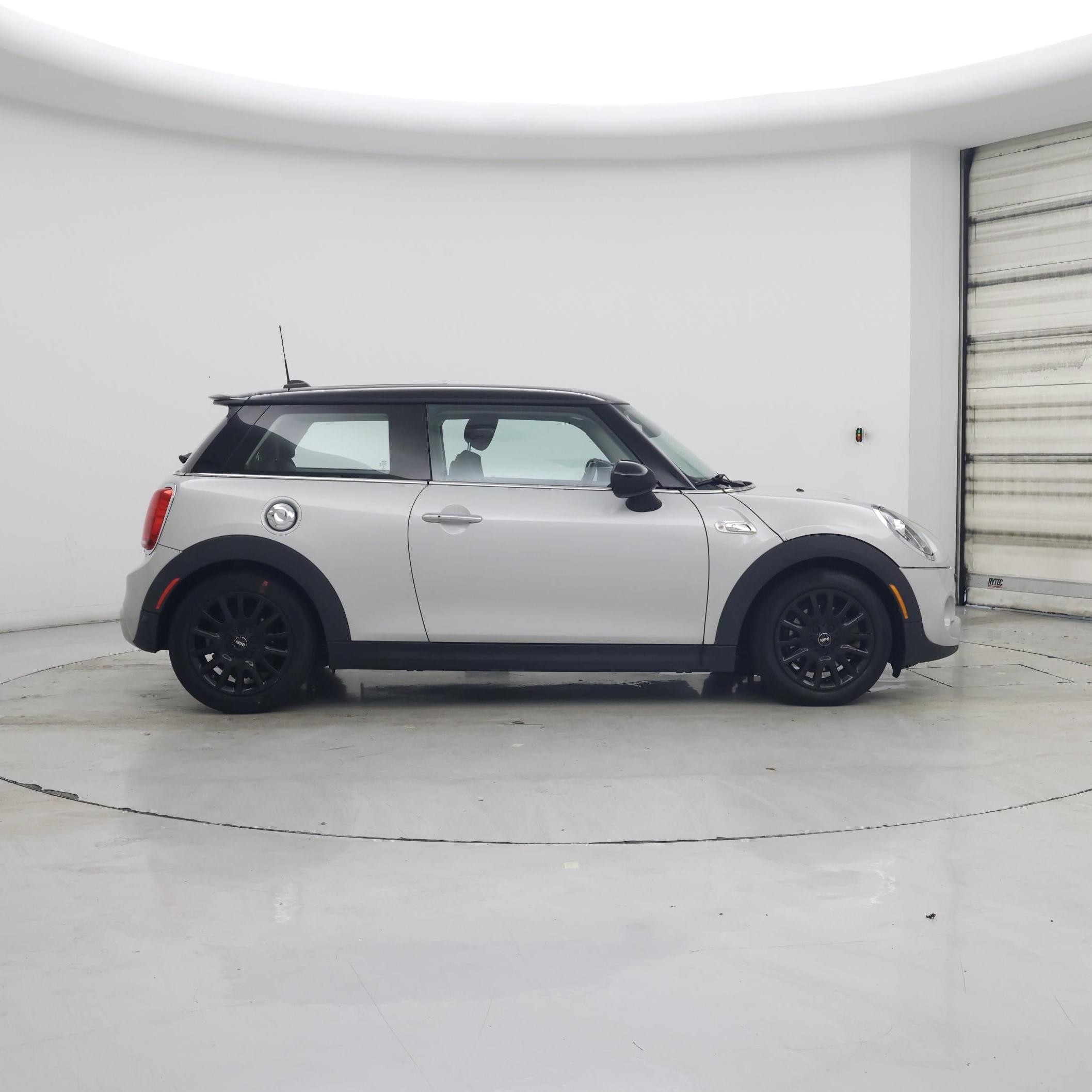 Thumbnail: 2019 MINI Cooper Hardtop - 7