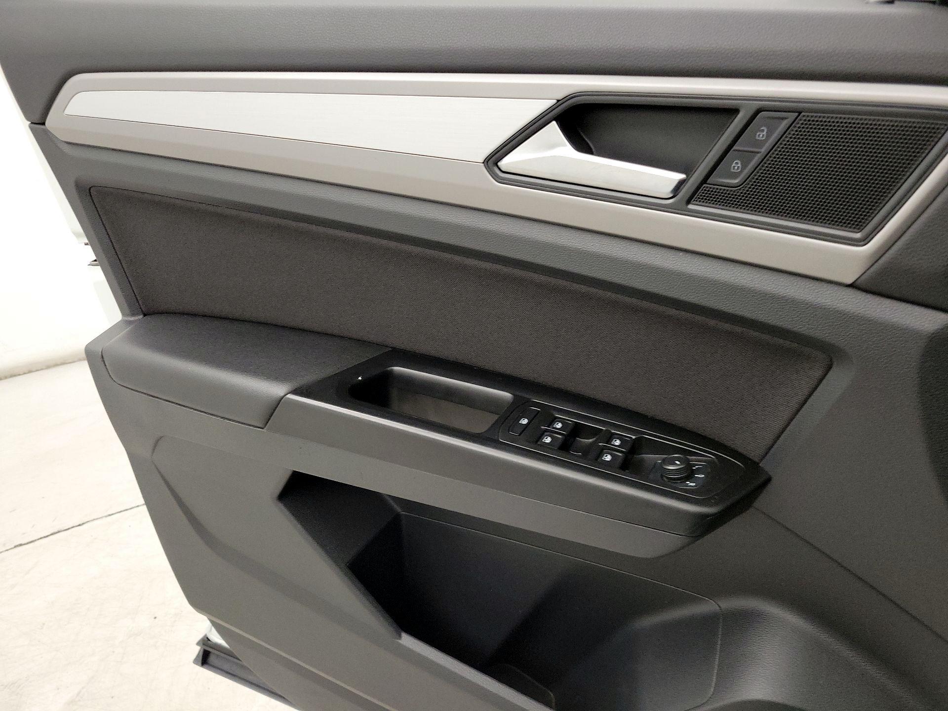 Thumbnail: 2025 Volkswagen Atlas - 12