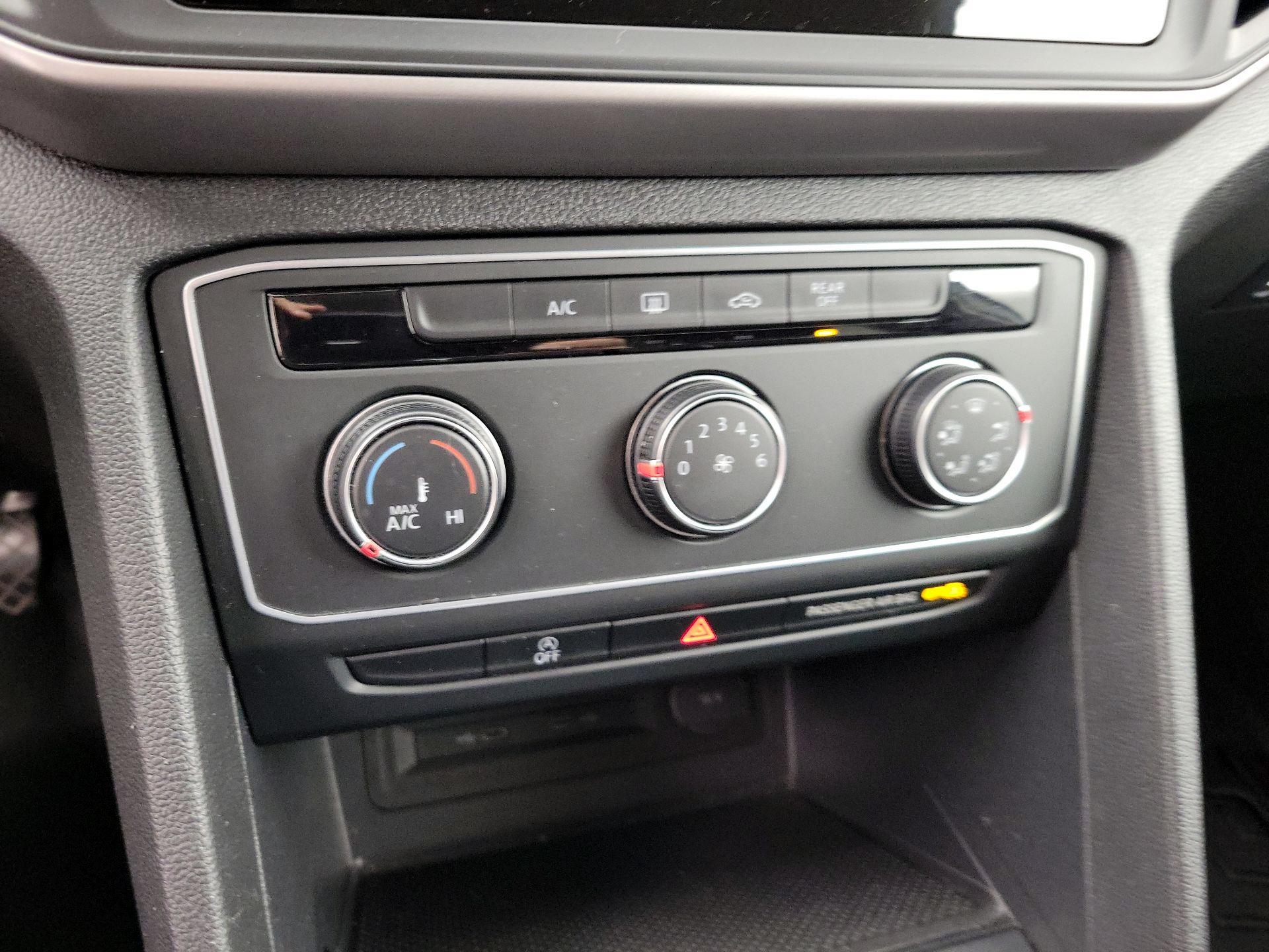 Thumbnail: 2025 Volkswagen Atlas - 16