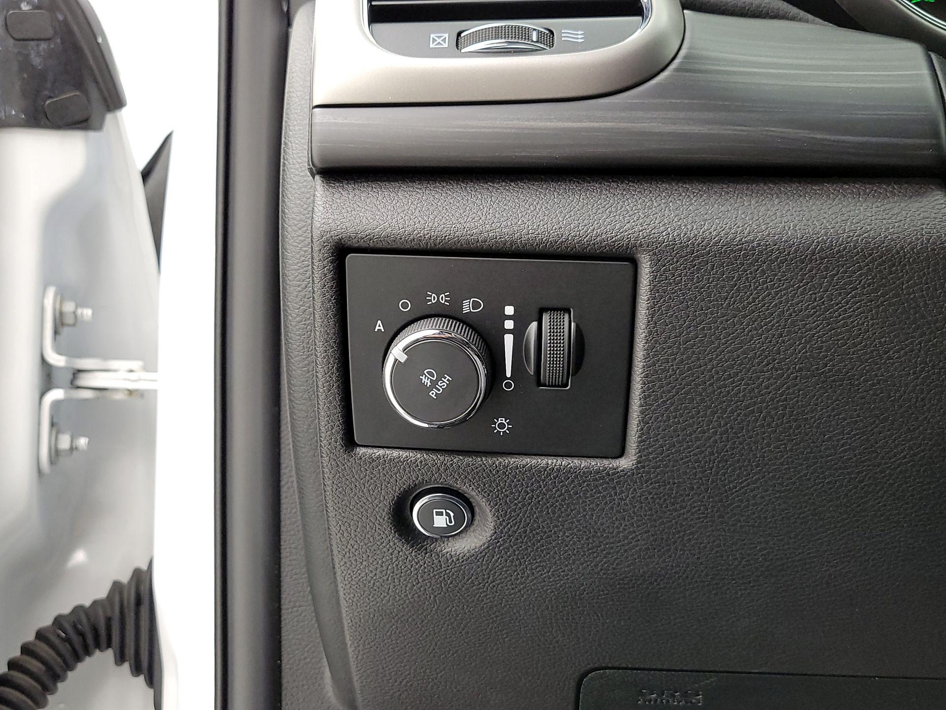 Thumbnail: 2020 Jeep Grand Cherokee - 13