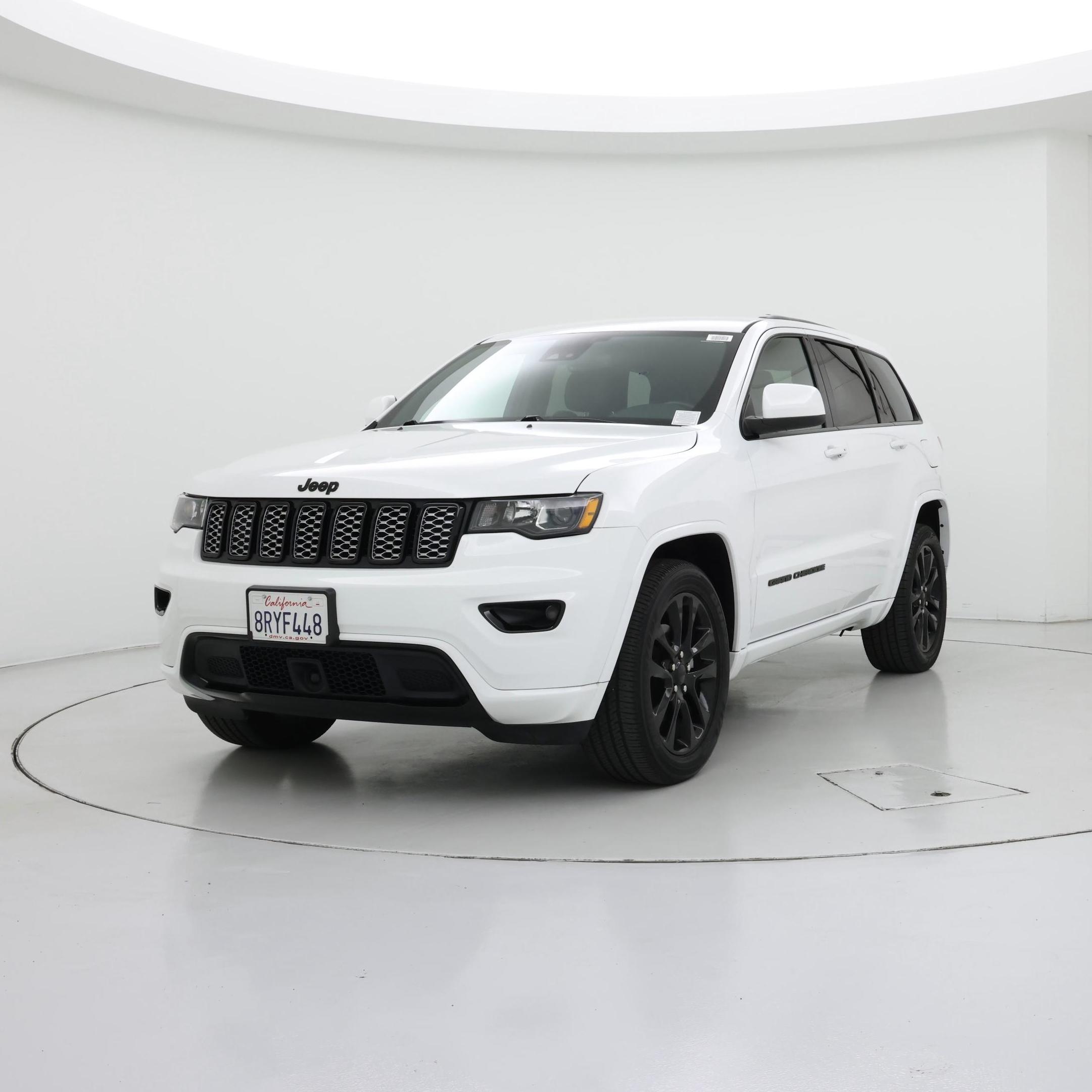 Thumbnail: 2020 Jeep Grand Cherokee - 4