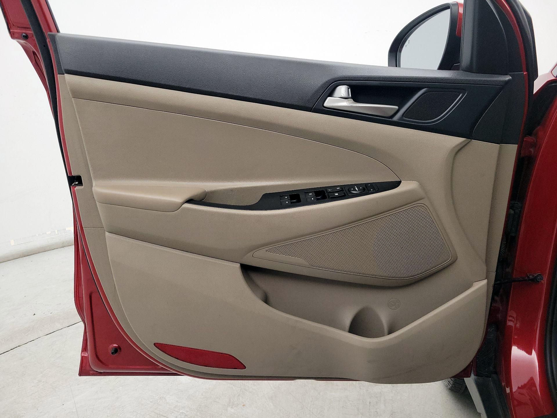 Thumbnail: 2021 Hyundai Tucson - 12