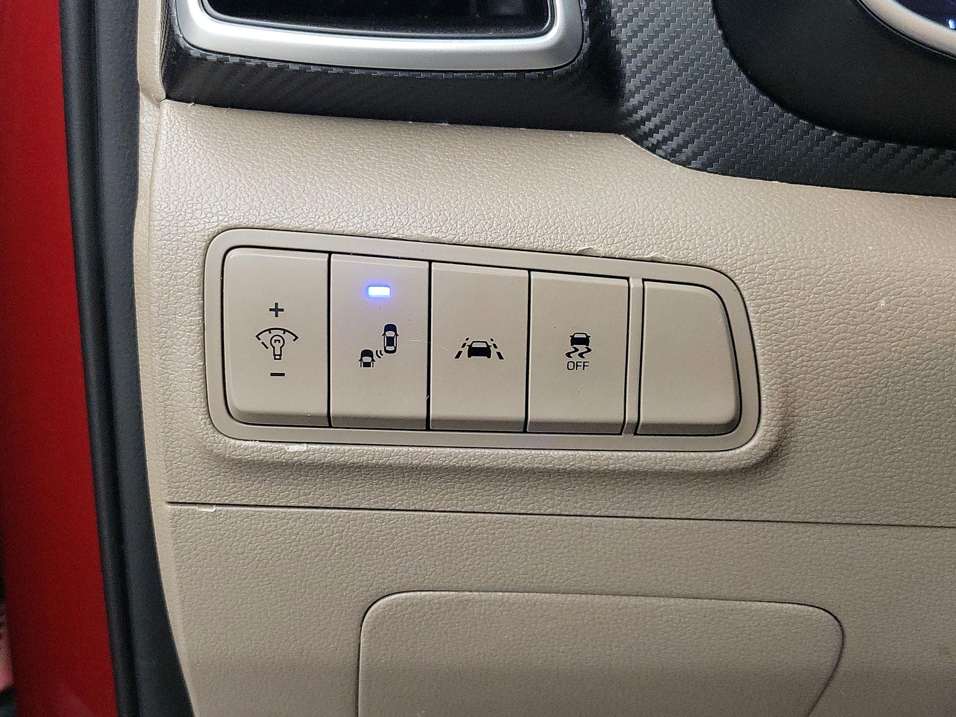 Thumbnail: 2021 Hyundai Tucson - 13