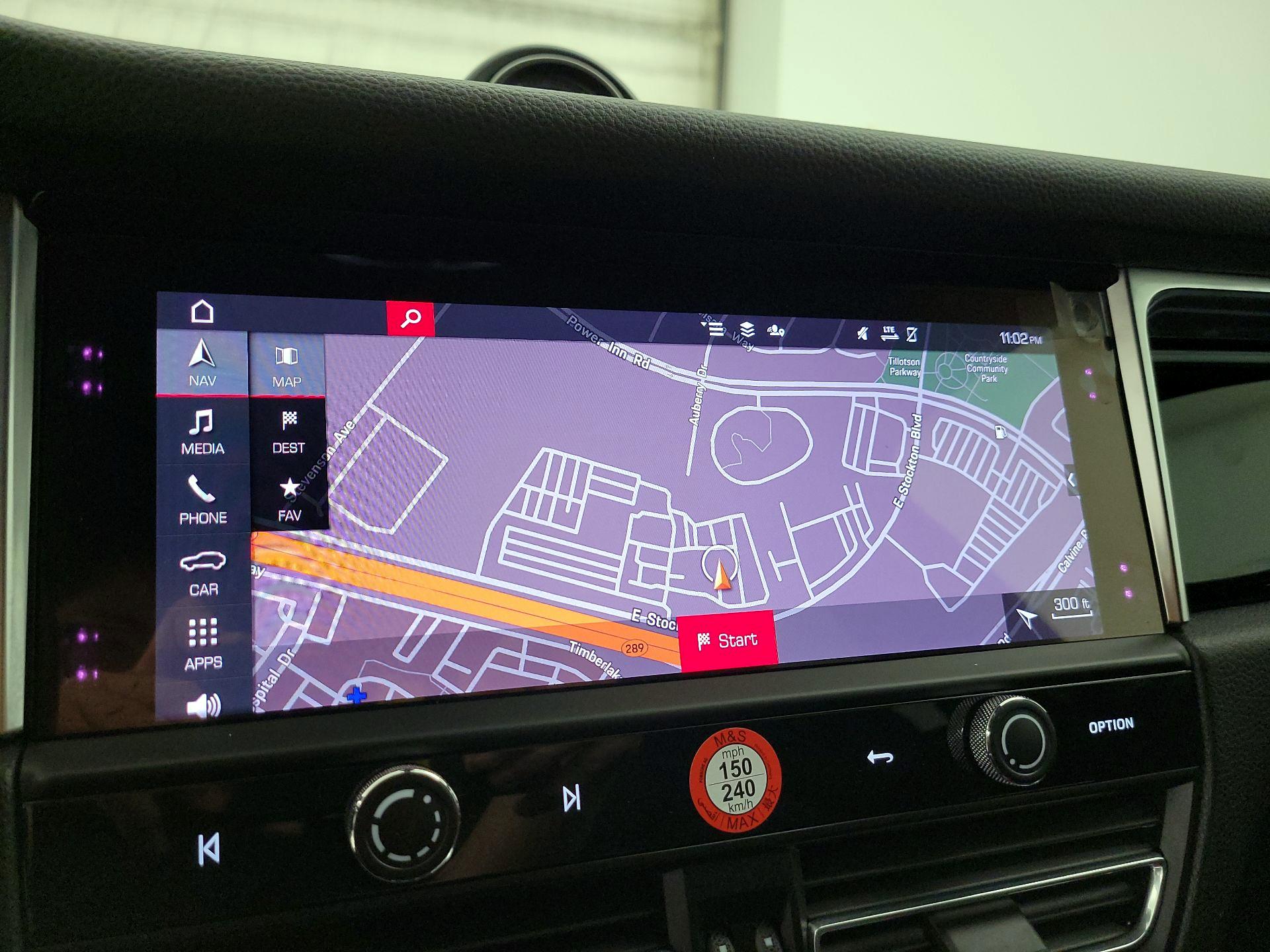 Thumbnail: 2024 Porsche Macan - 14