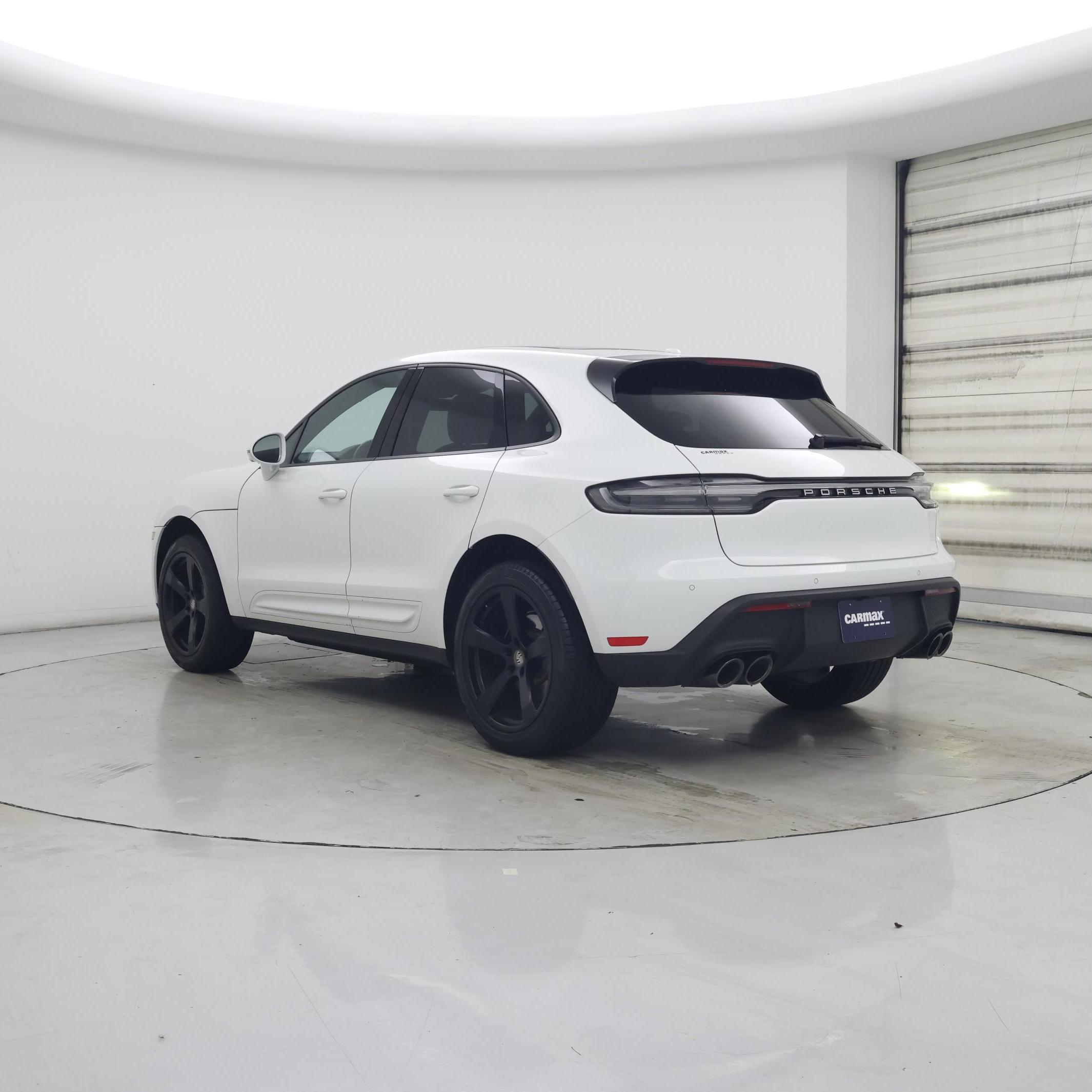 Thumbnail: 2024 Porsche Macan - 2