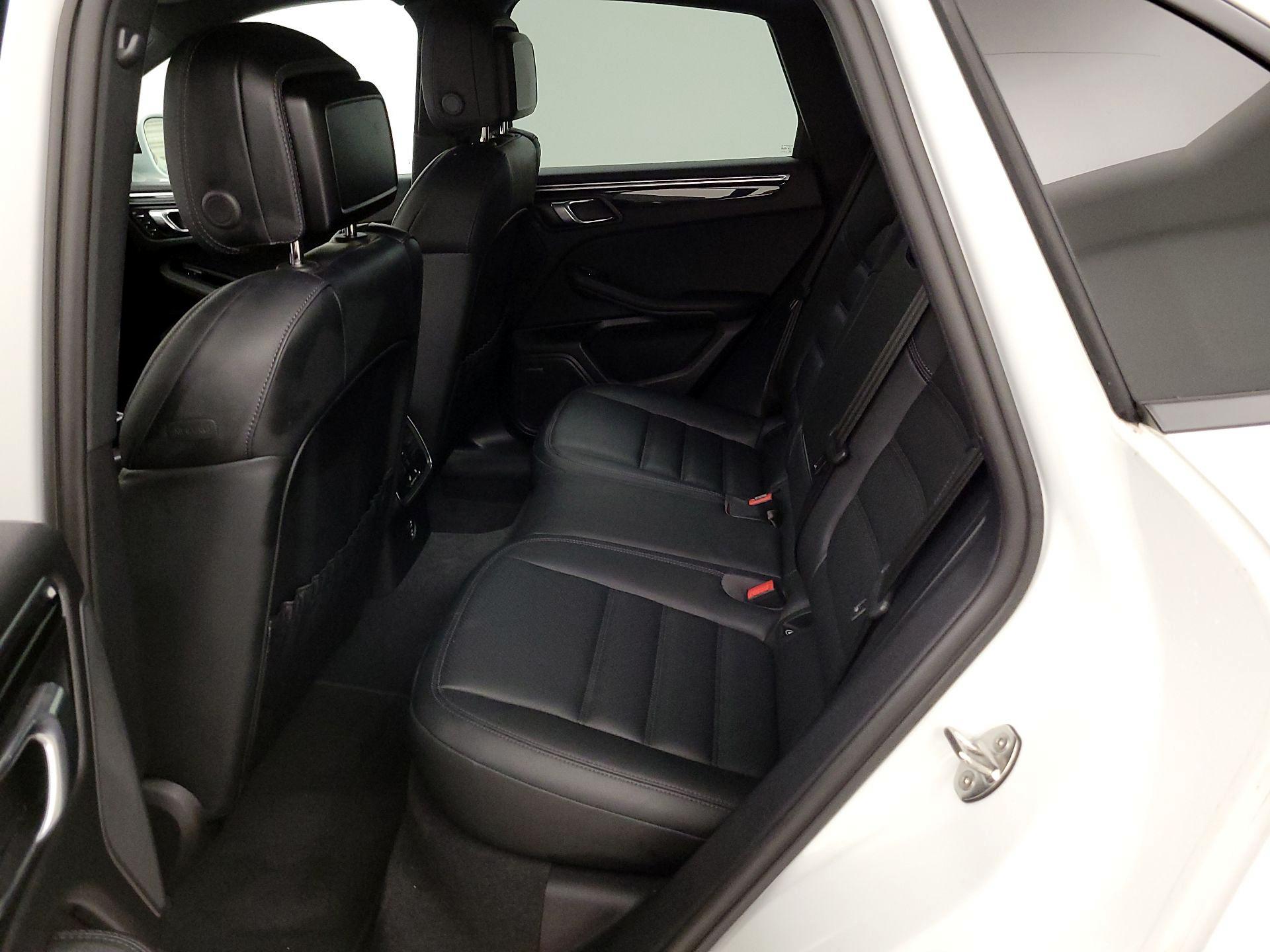 Thumbnail: 2024 Porsche Macan - 20