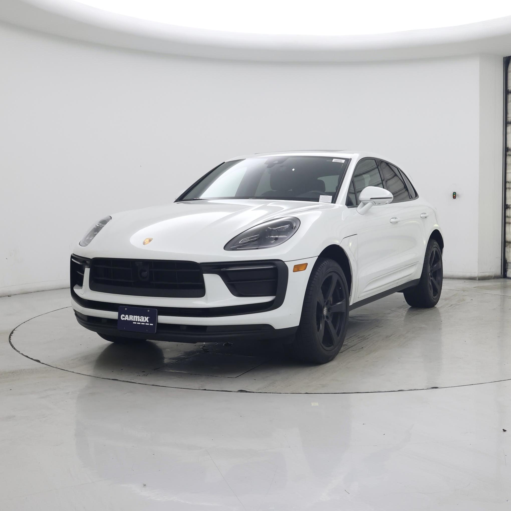 Thumbnail: 2024 Porsche Macan - 4