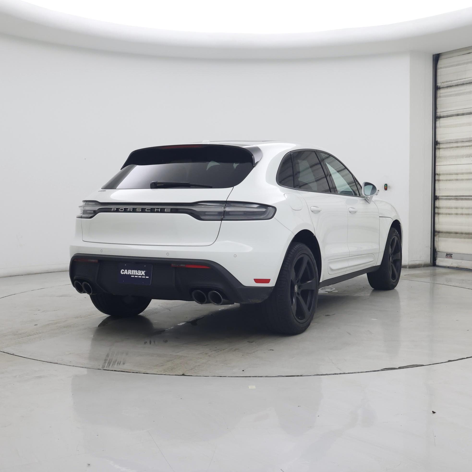 Thumbnail: 2024 Porsche Macan - 8