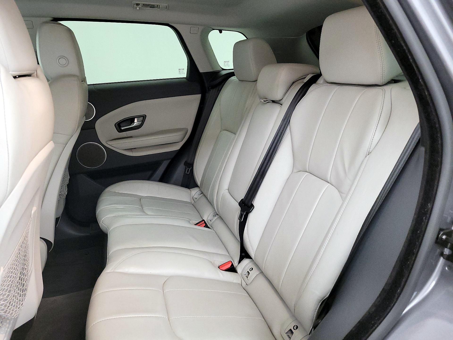 Thumbnail: 2018 Land Rover Range Rover Evoque - 18