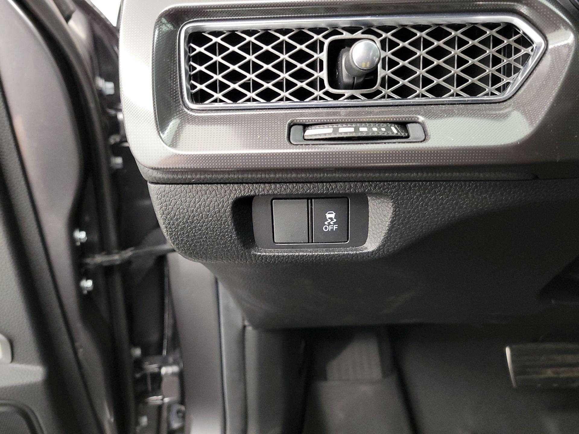 Thumbnail: 2024 Acura Integra - 13