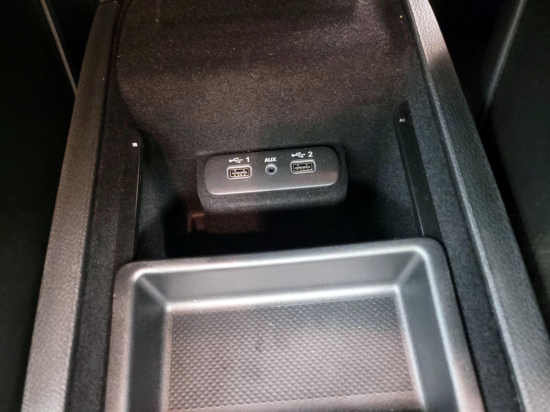 Thumbnail: 2021 Dodge Charger - 18