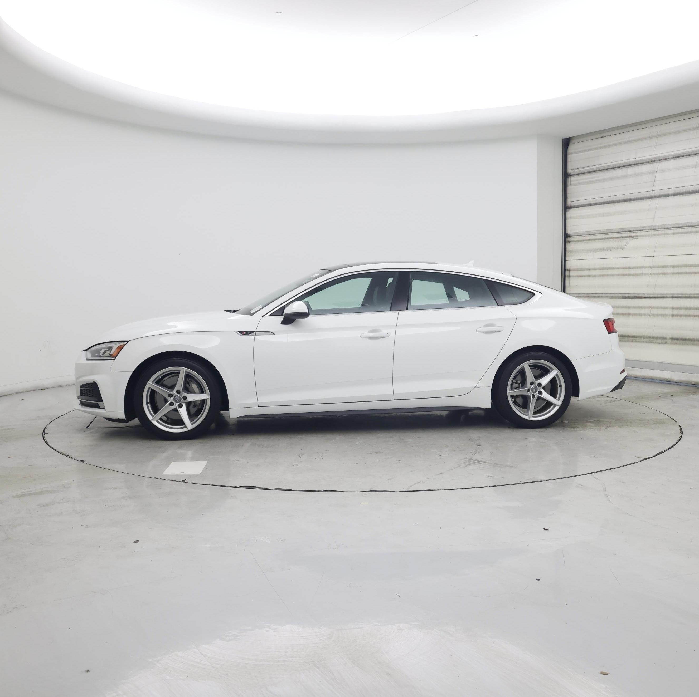 Thumbnail: 2019 Audi A5 - 3