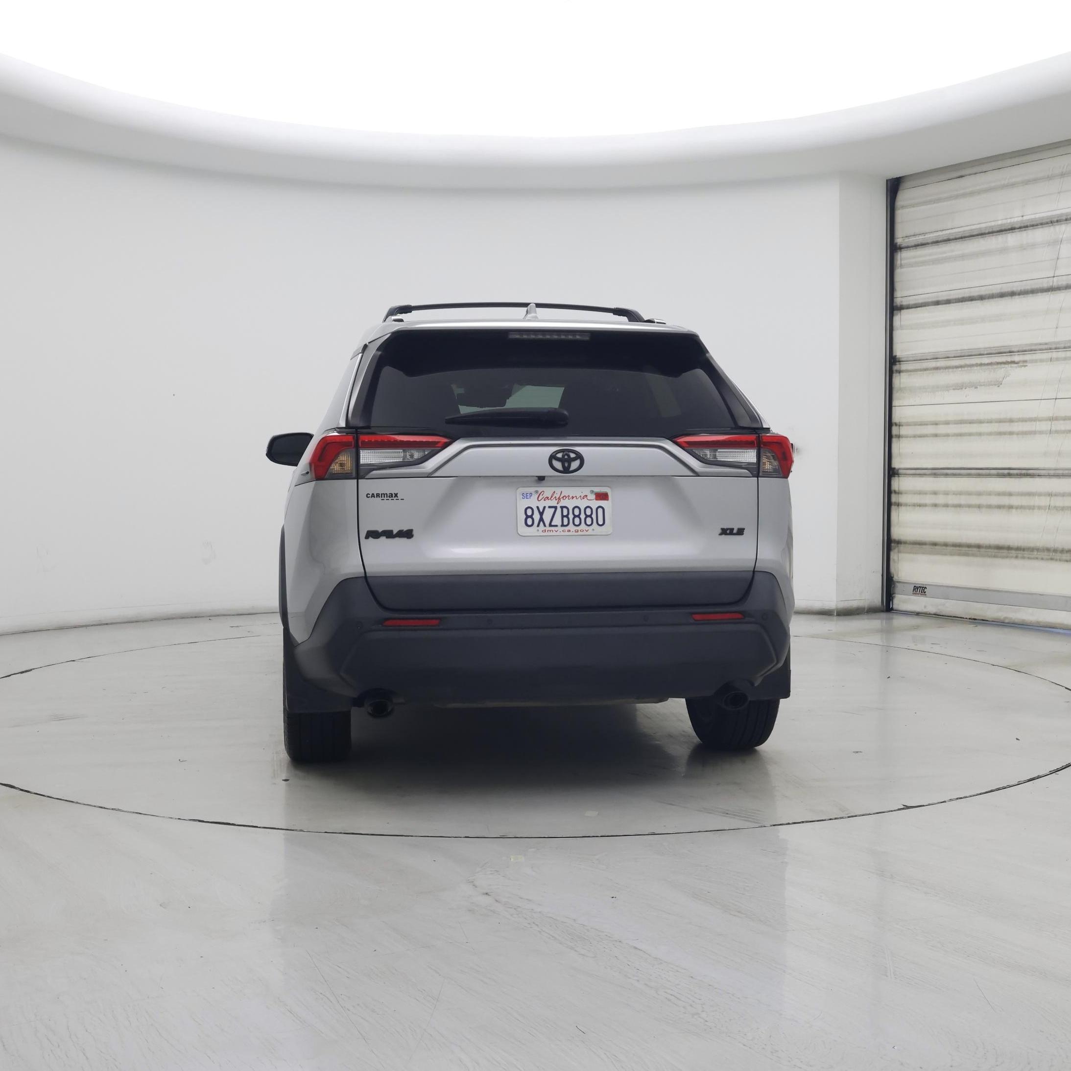 Thumbnail: 2021 Toyota RAV4 - 6