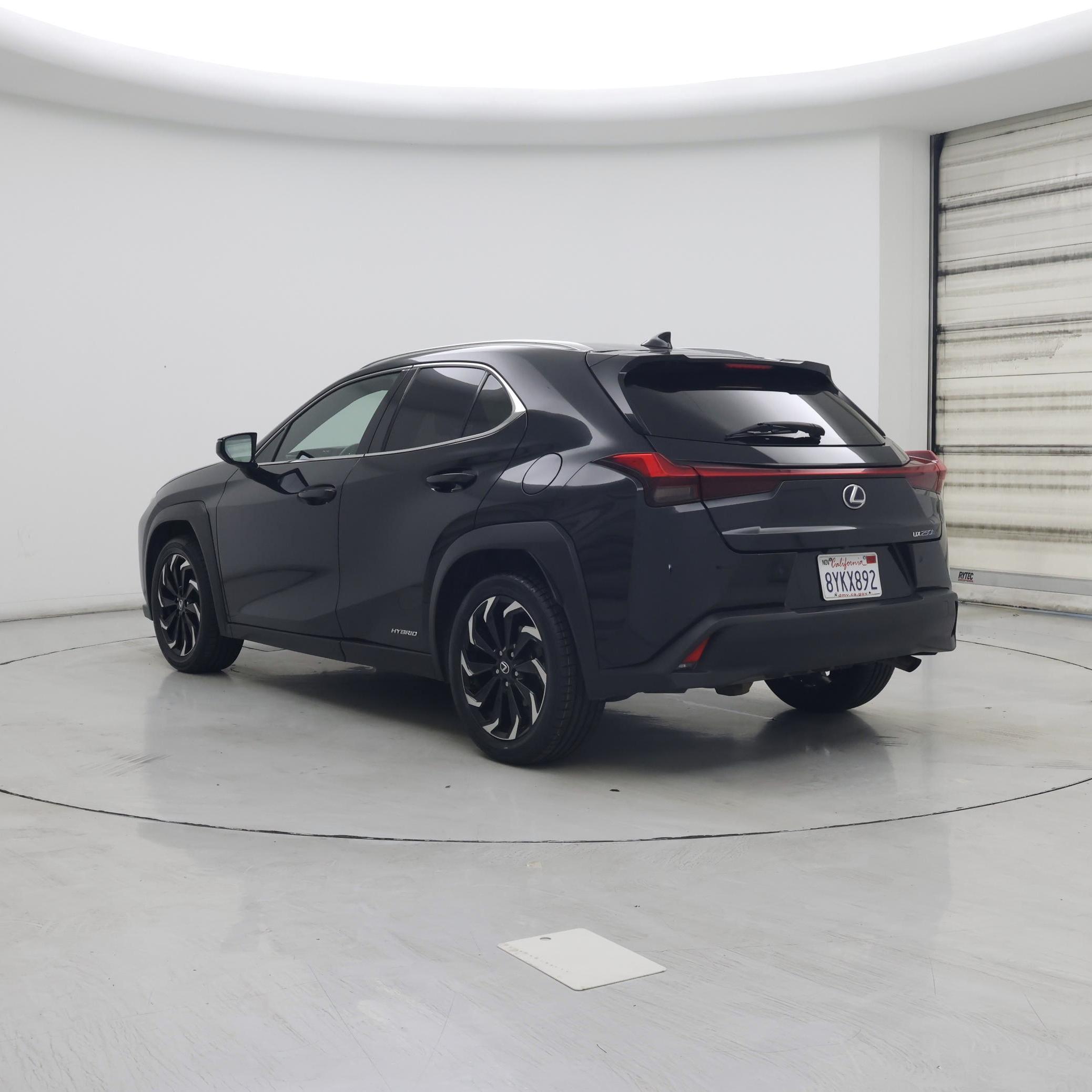 Thumbnail: 2020 Lexus UX - 2